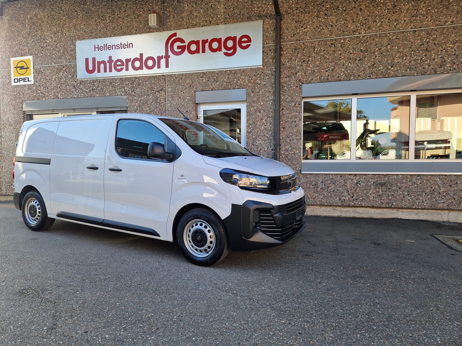 OPEL Vivaro Cargo 1.5 D s/s M-image-0