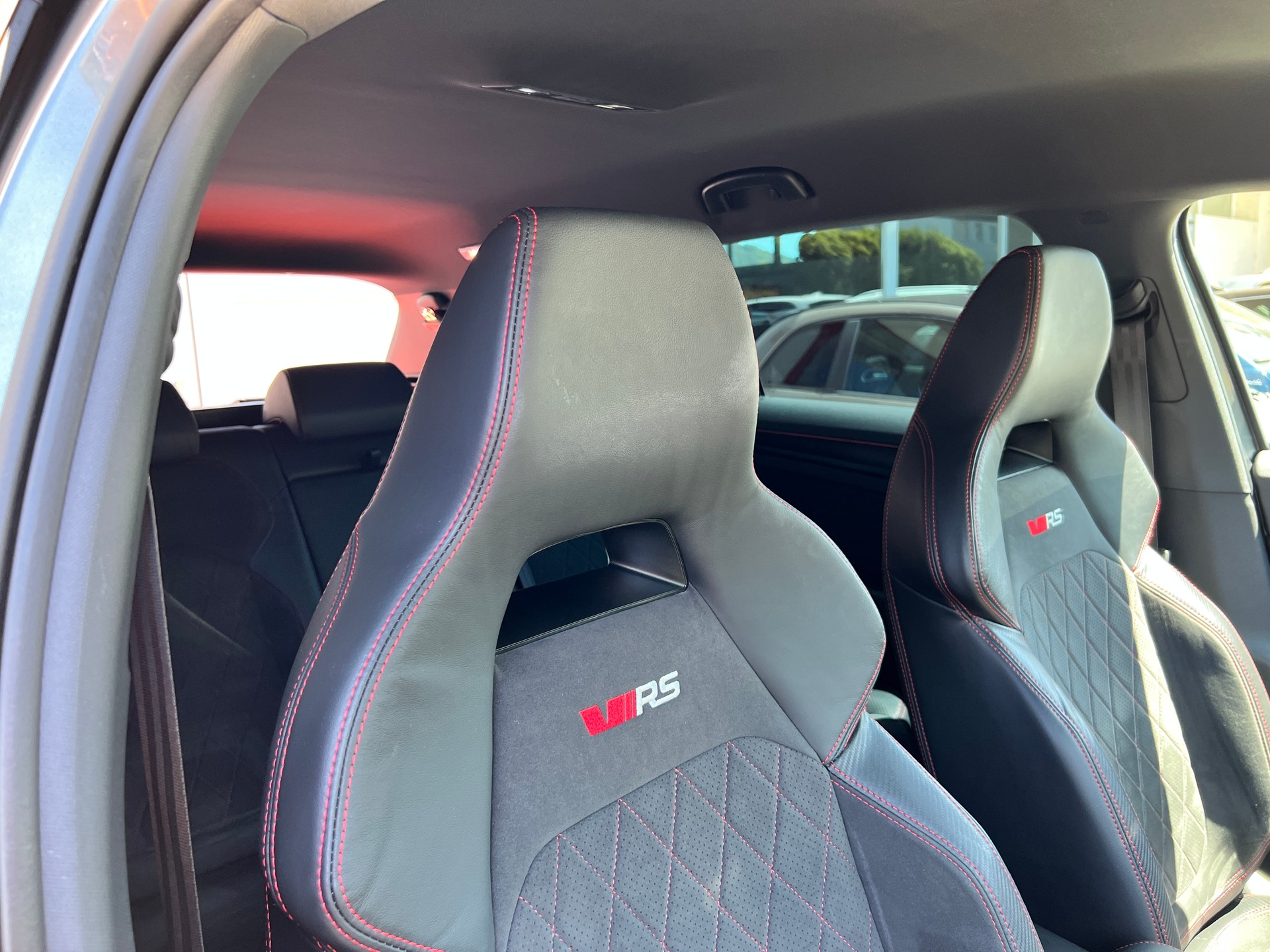 SKODA Kodiaq 2.0 TSI 4x4 RS 245PS 7 Sitzer-image-10