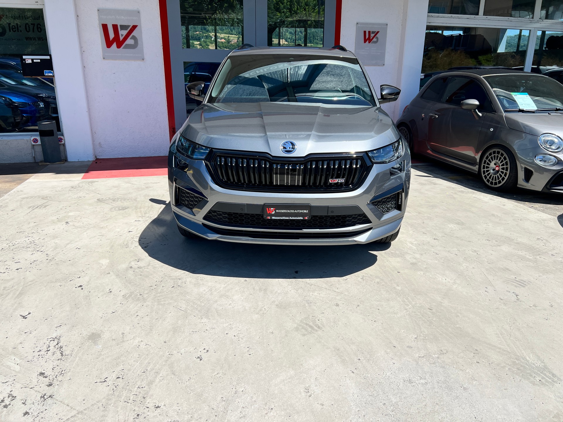 SKODA Kodiaq 2.0 TSI 4x4 RS 245PS 7 Sitzer-image-2