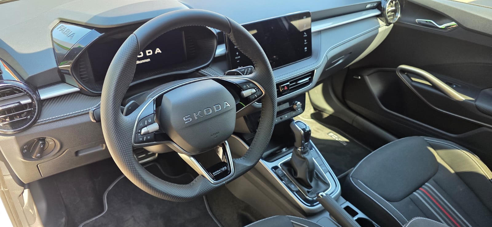 SKODA Fabia 1.5 TSI Motorsport DSG-image-9