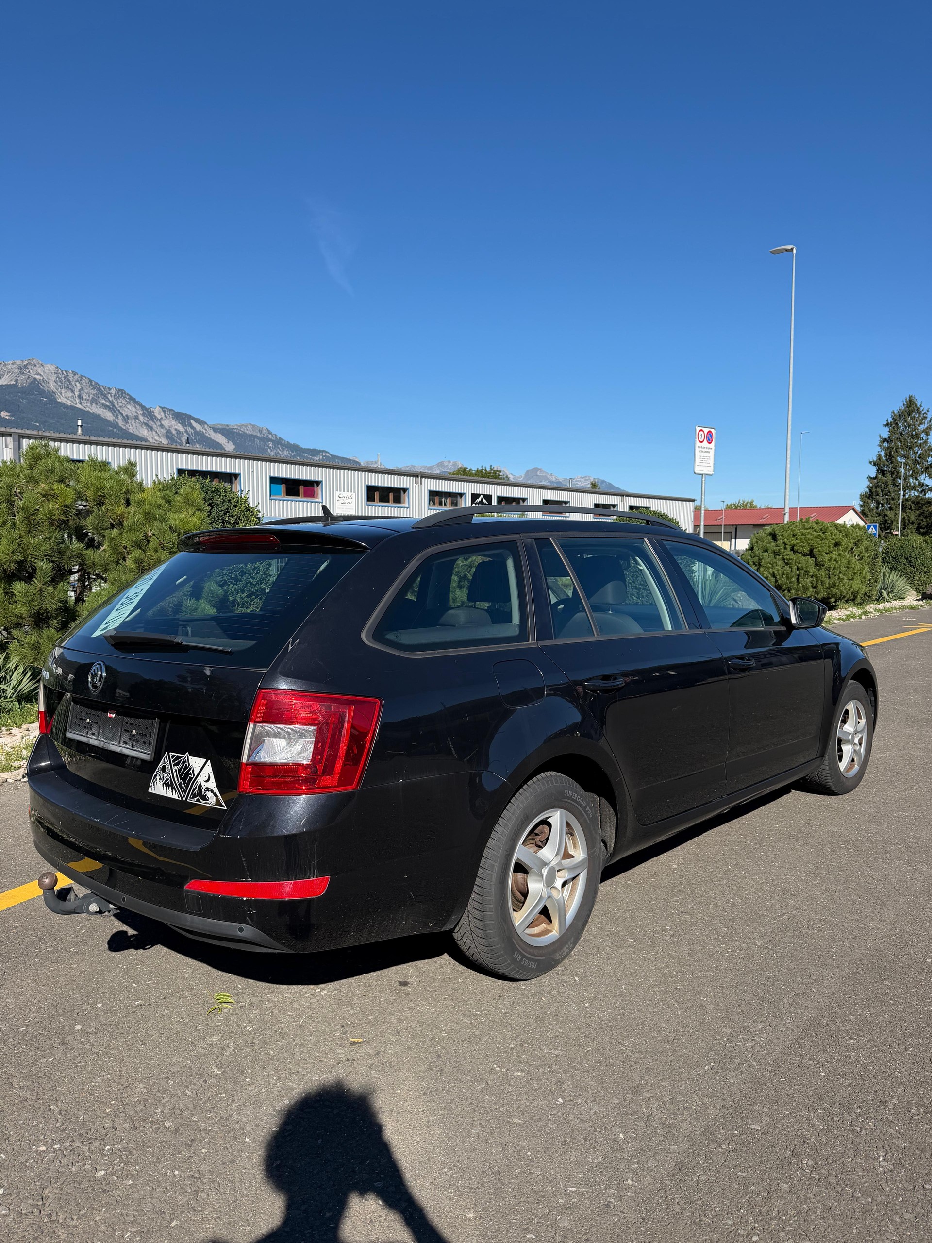 SKODA Octavia Combi 1.6 TDI Active DSG-image-4