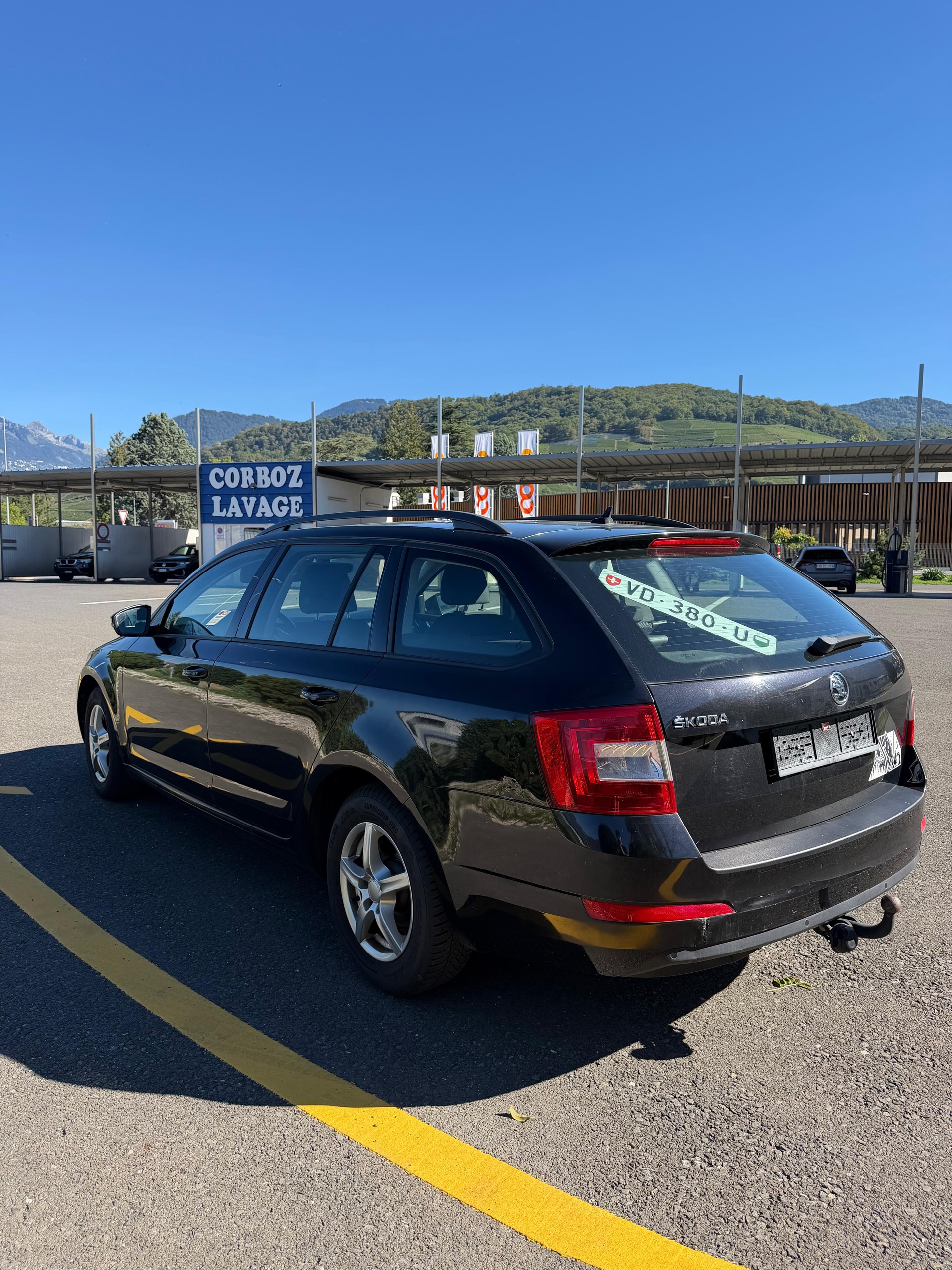 SKODA Octavia Combi 1.6 TDI Active DSG-image-7