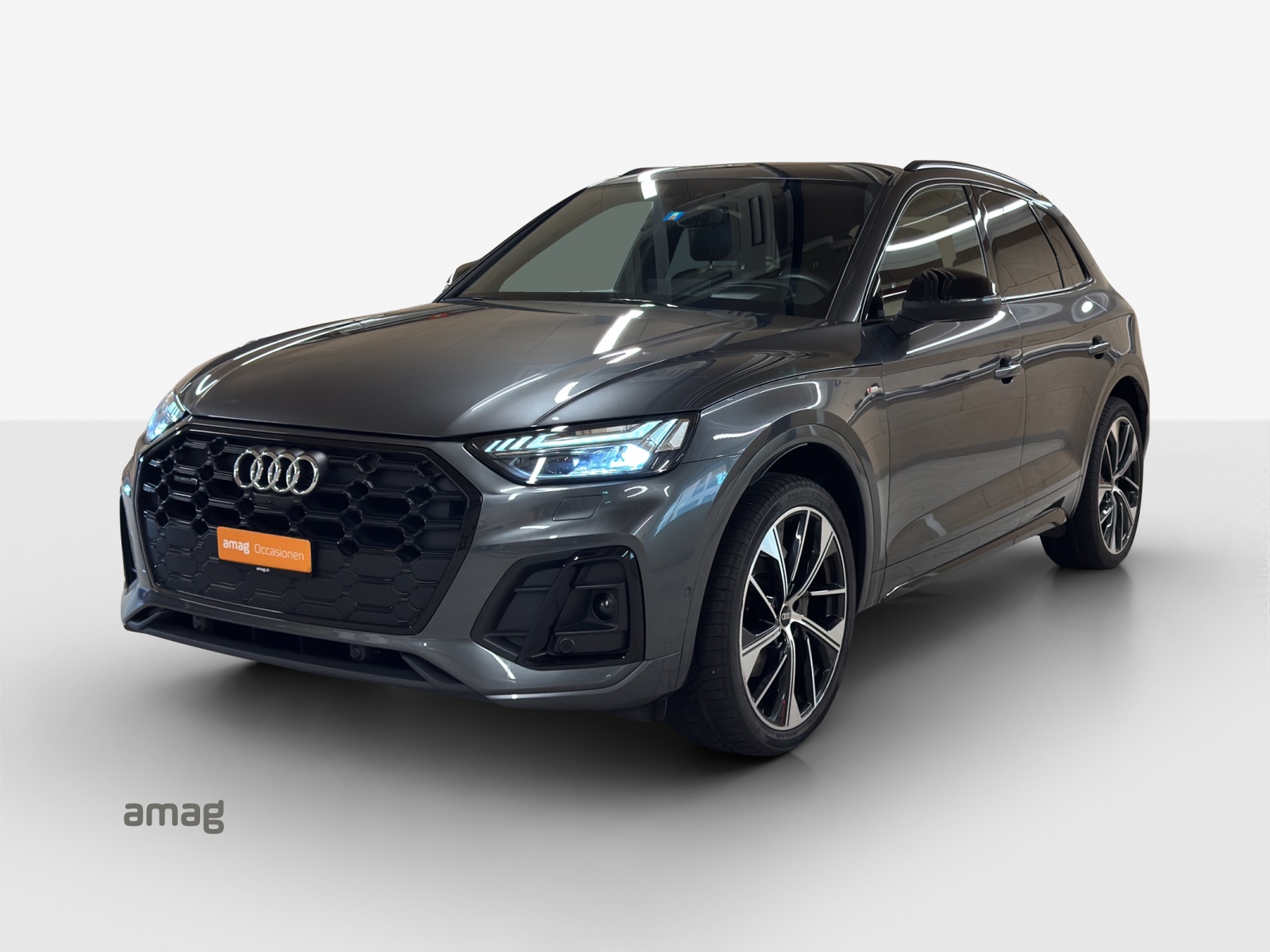 AUDI Q5 40 TDI Black Edition quattro S-tronic-image-0