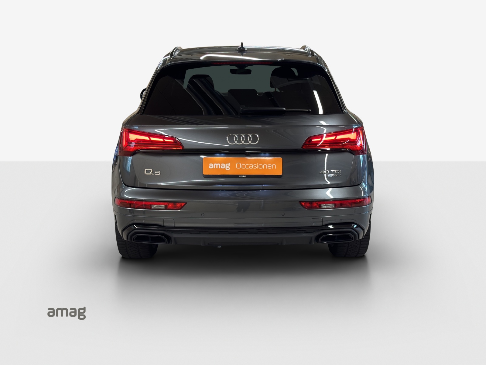 AUDI Q5 40 TDI Black Edition quattro S-tronic-showroom-element-3