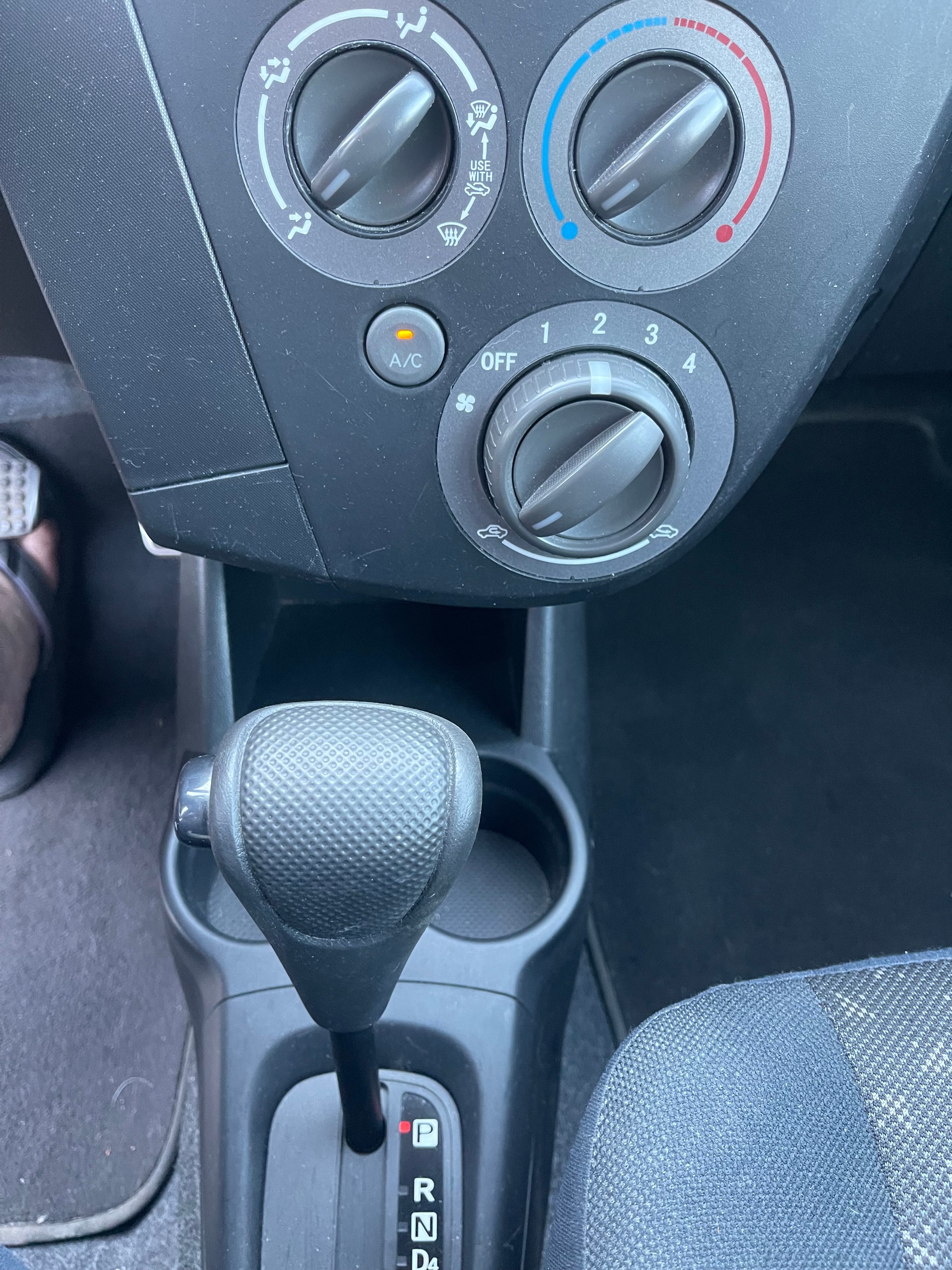 DAIHATSU Cuore 1.0 SX Automatic-image-10