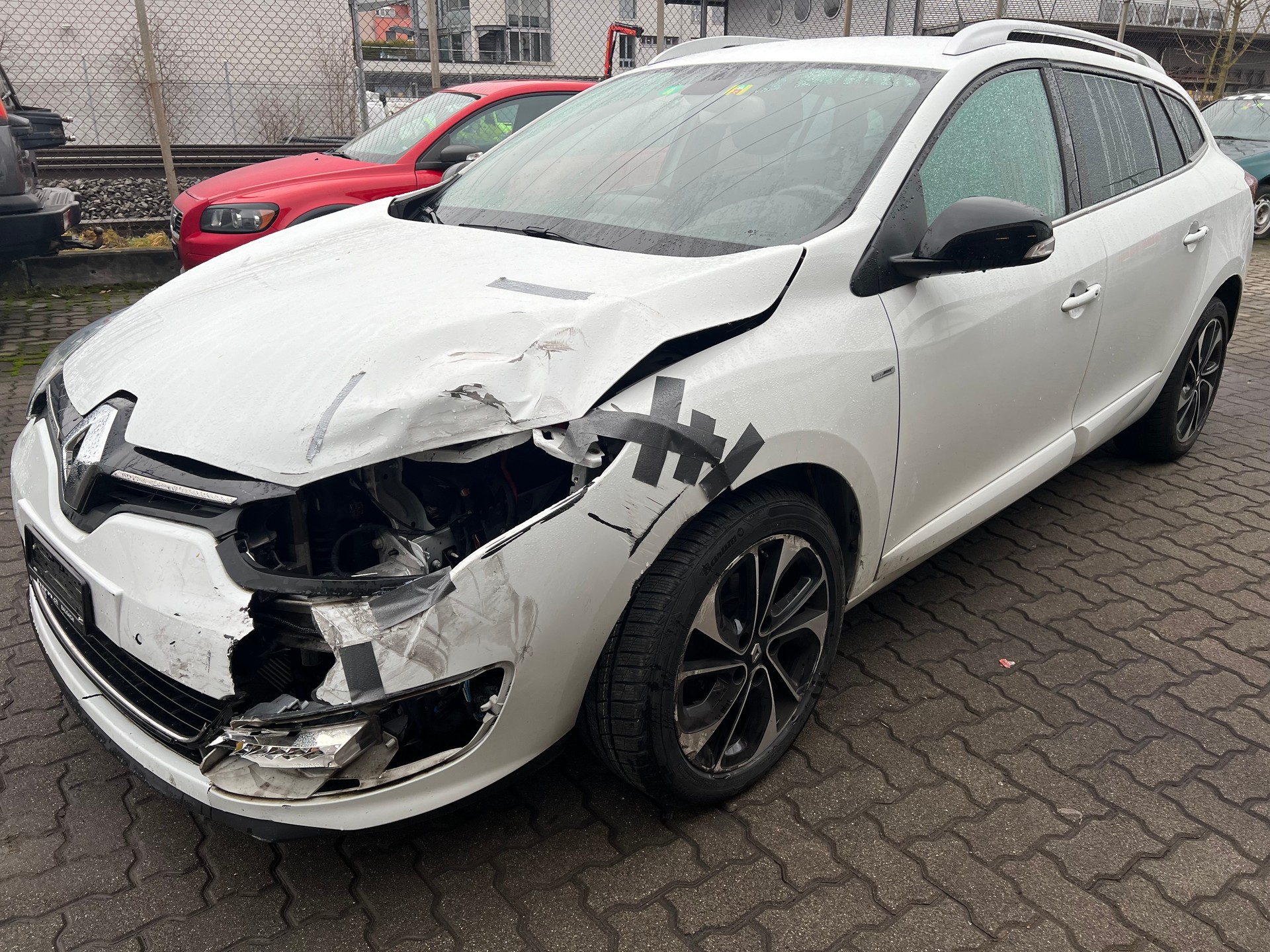 RENAULT Mégane Grandtour 1.5 dCi Bose-image-2