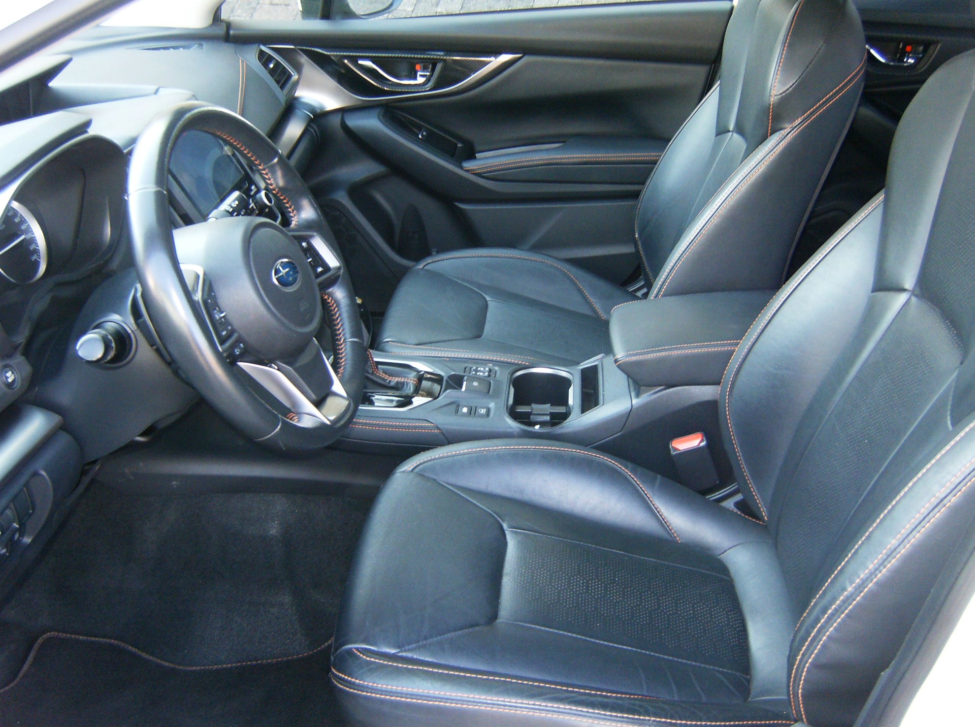SUBARU XV 2.0 Luxury AWD Lineartronic-image-8