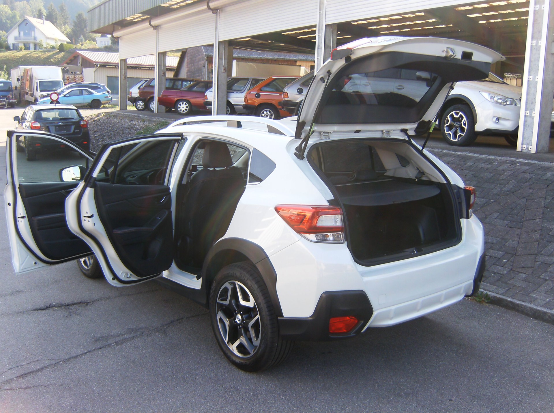 SUBARU XV 2.0 Luxury AWD Lineartronic-image-4