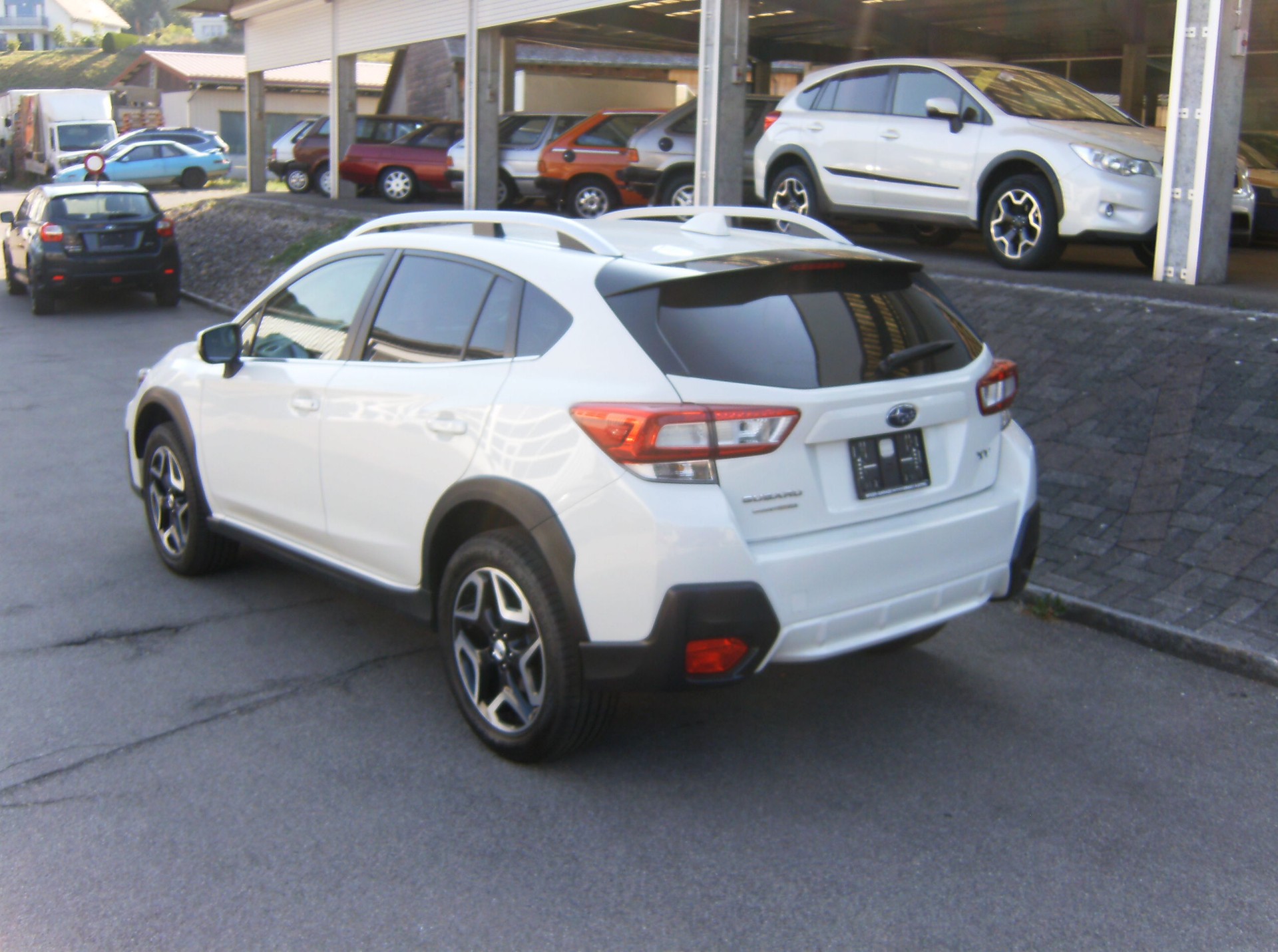 SUBARU XV 2.0 Luxury AWD Lineartronic-image-2