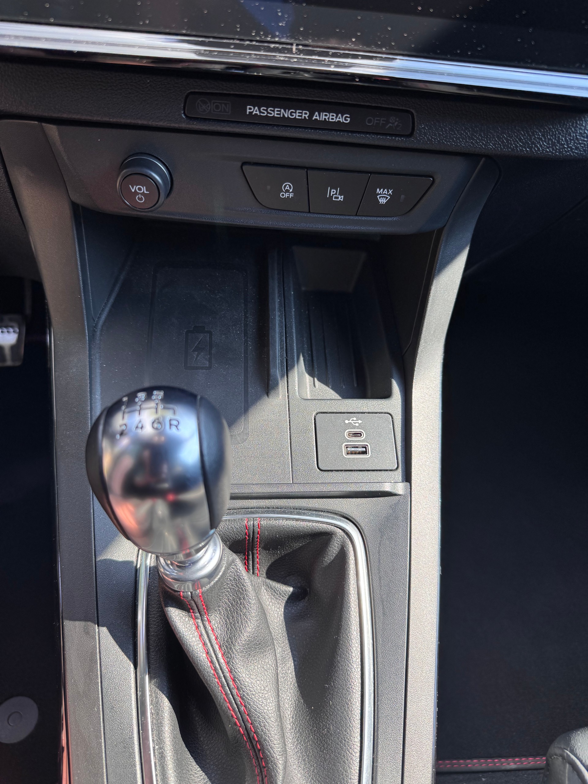 FORD 1.0 EcoB Hybrid 125 ST-Line-image-16