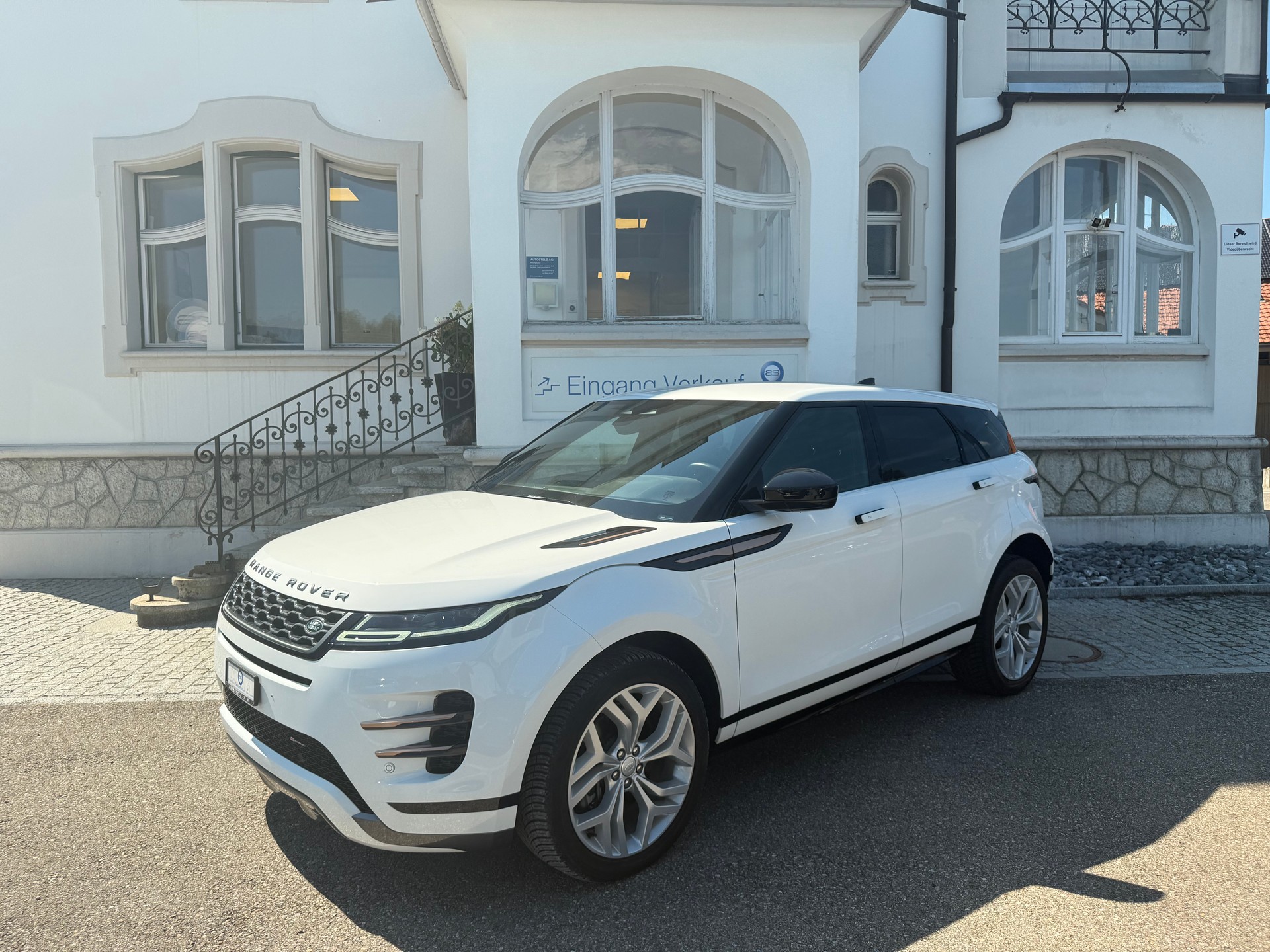 LAND ROVER Range Rover Evoque 2.0 T R-Dynamic SE