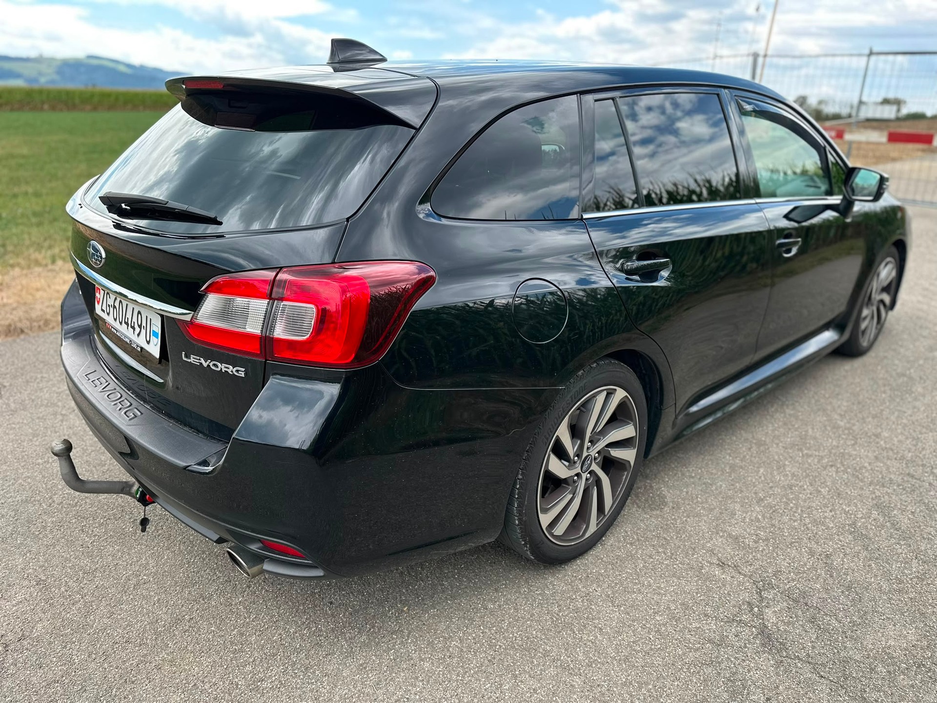 SUBARU Levorg 2.0i Swiss Plus AWD Lineartronic-image-5