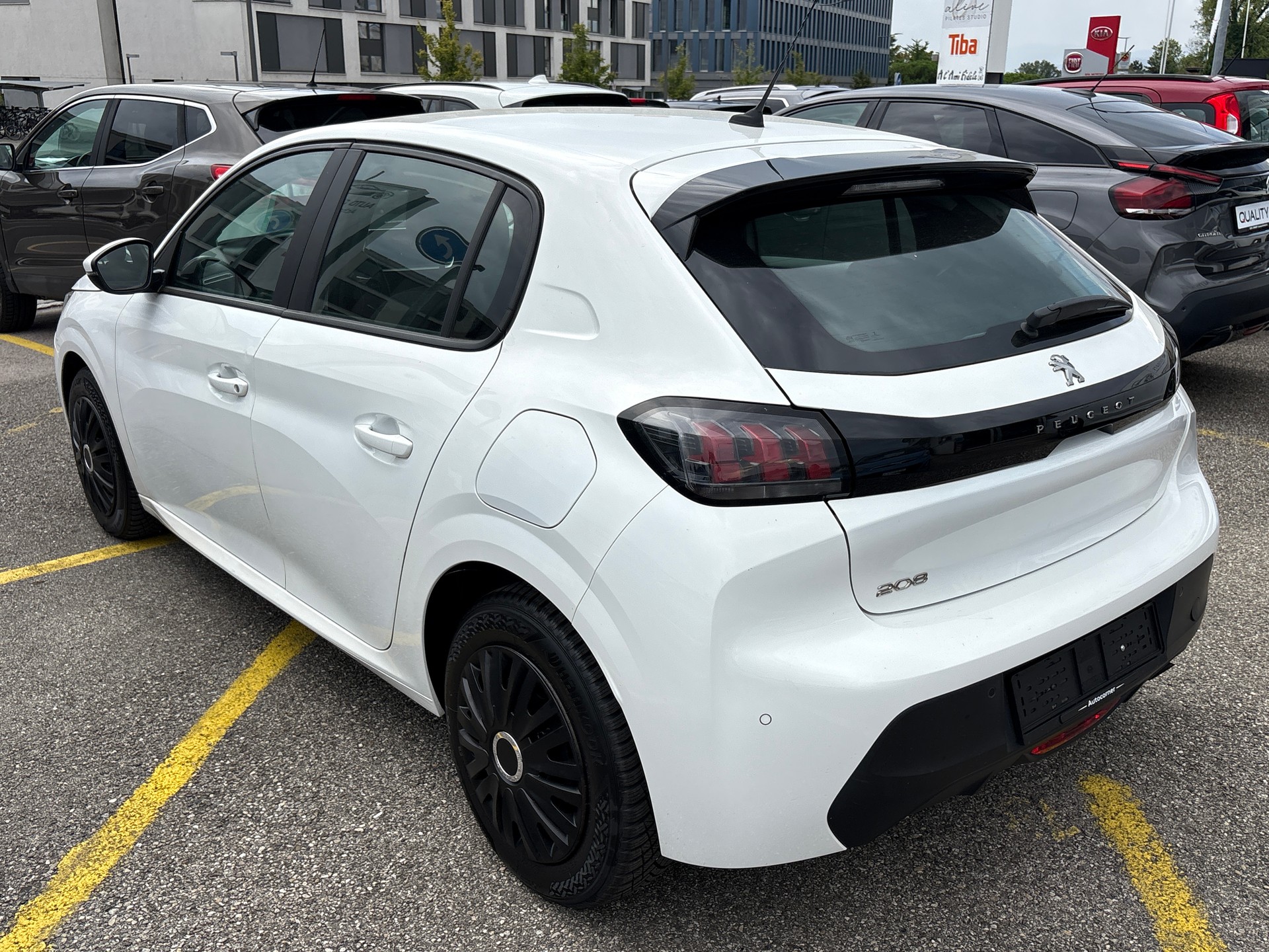 PEUGEOT 208 1.2 PureTech Active-image-4