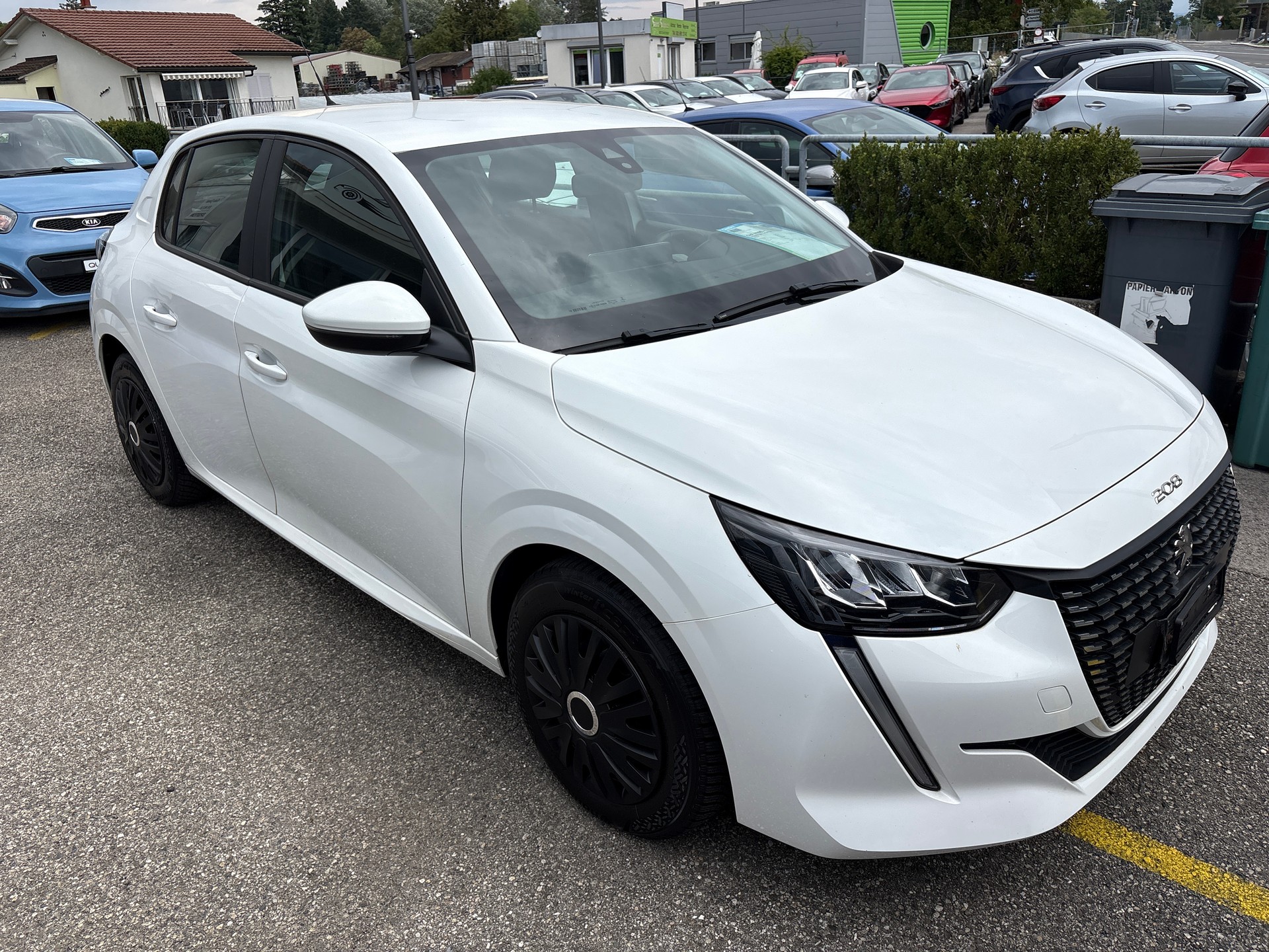 PEUGEOT 208 1.2 PureTech Active-image-2