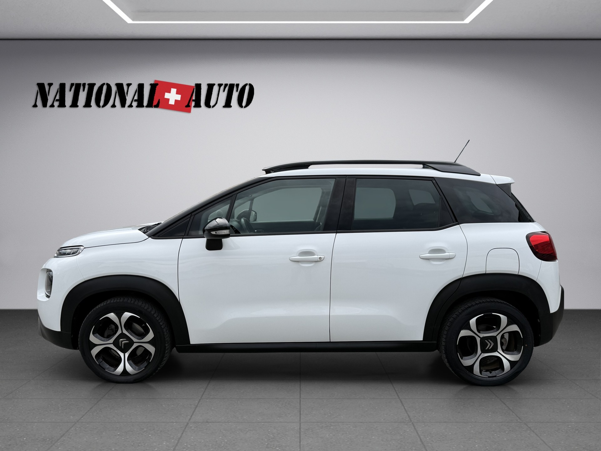 CITROEN C3 Aircross 1.2i PureTech Shine-image-2