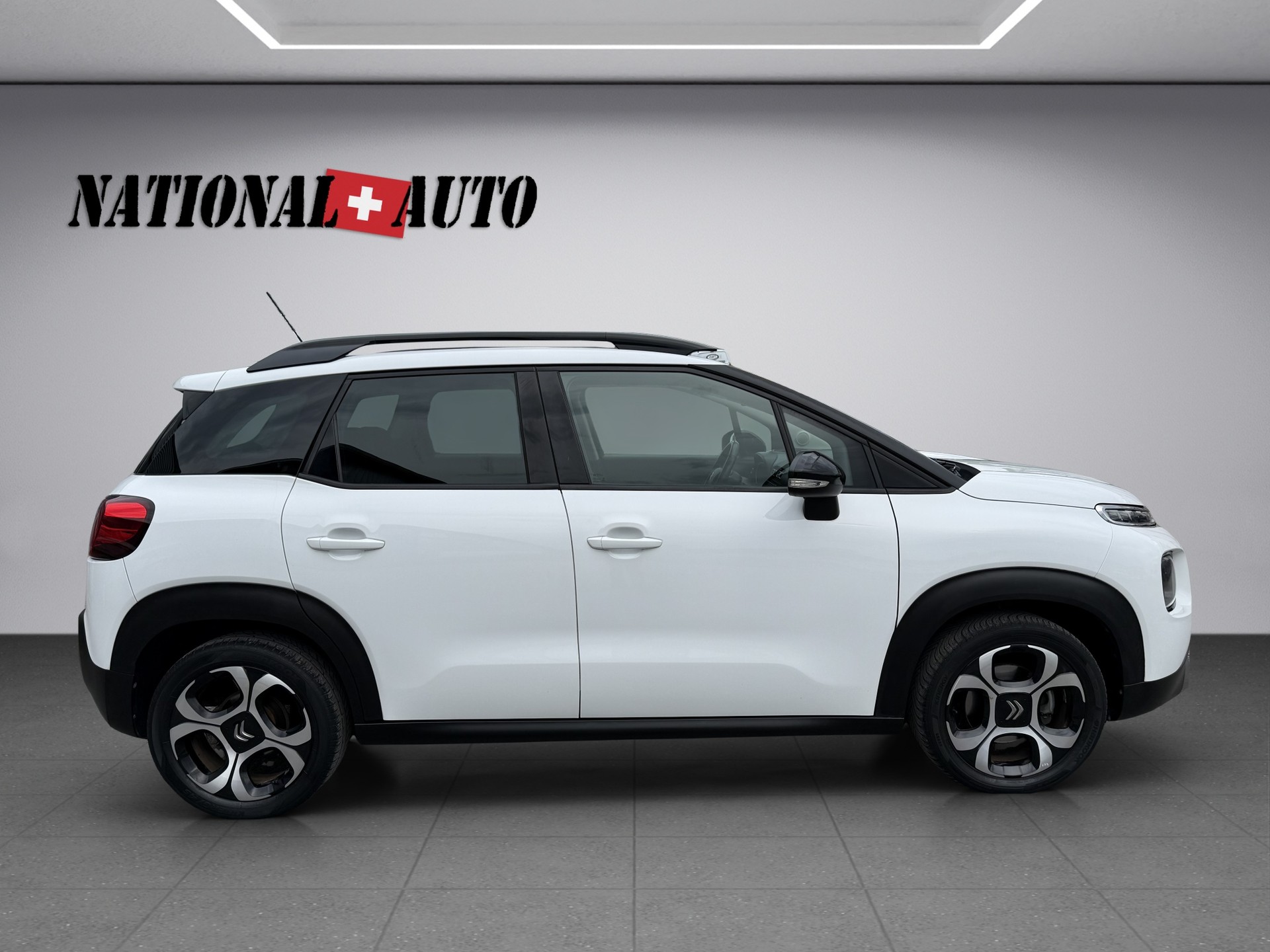 CITROEN C3 Aircross 1.2i PureTech Shine-image-5