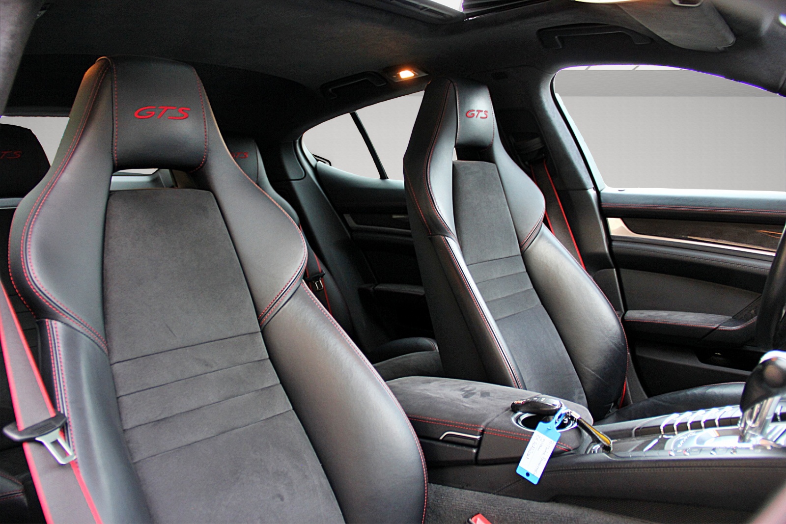 PORSCHE Panamera GTS 4.8 PDK-image-14