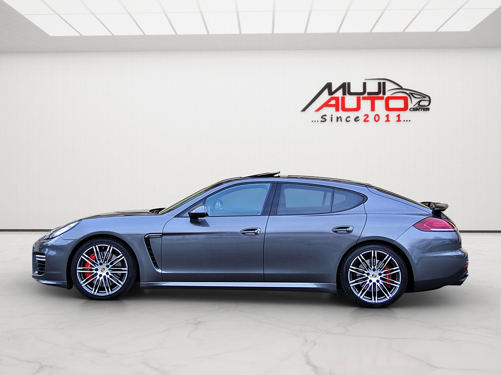 PORSCHE Panamera GTS 4.8 PDK-image-1
