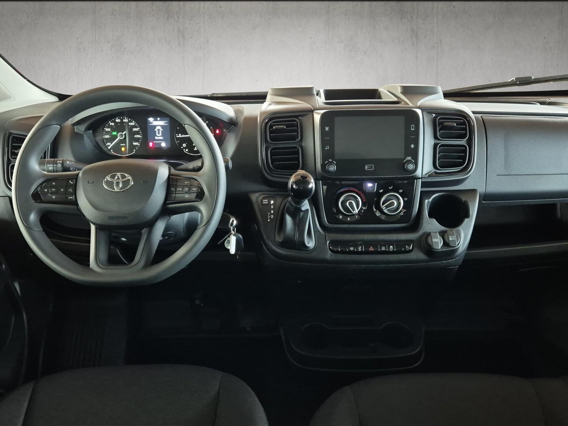 TOYOTA PROACE MAX Van 3.5 L2H2 2.2 D Active-image-10