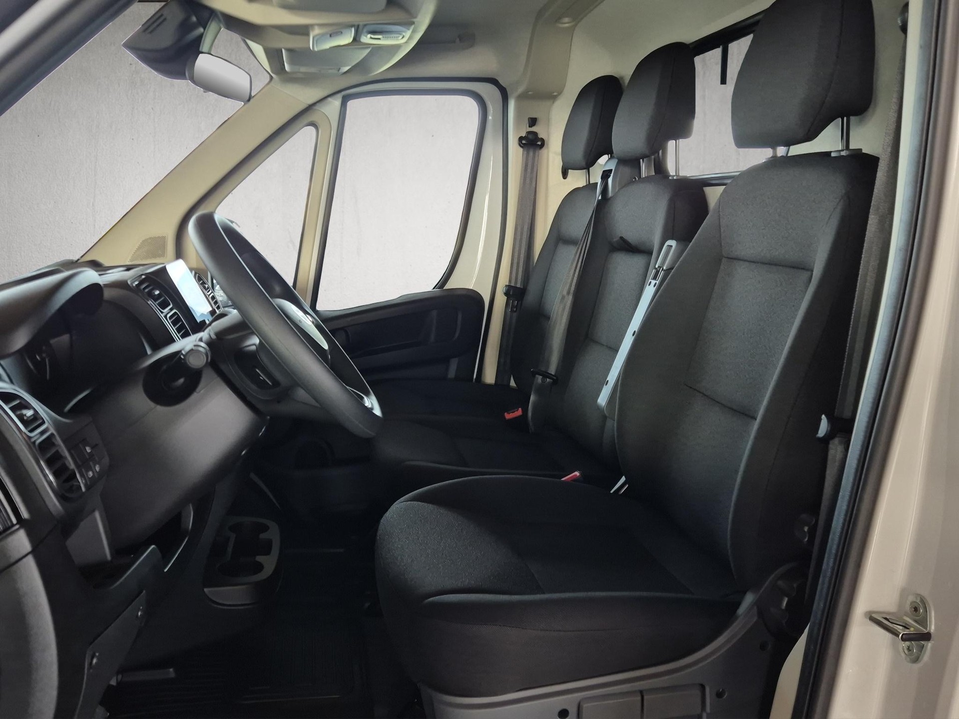 TOYOTA PROACE MAX Van 3.5 L2H2 2.2 D Active-image-9