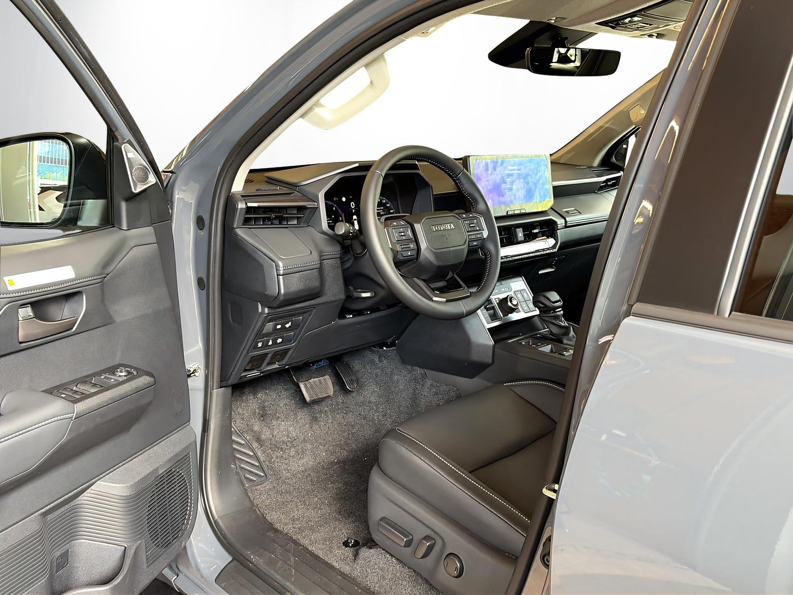 TOYOTA Hilux Double Cab.-Pick-up 2.8 D-4D MHEV 204 Invincible-image-6