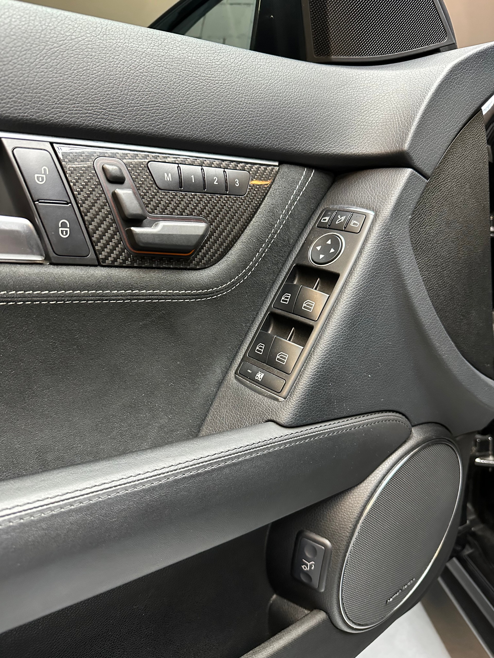 MERCEDES-BENZ C 63 AMG Edition 507 Speedshift MCT // 1of1 in Swiss🇨🇠!! // full carbone // Sound H&K // Distronic // Leasing dès 859.--image-8