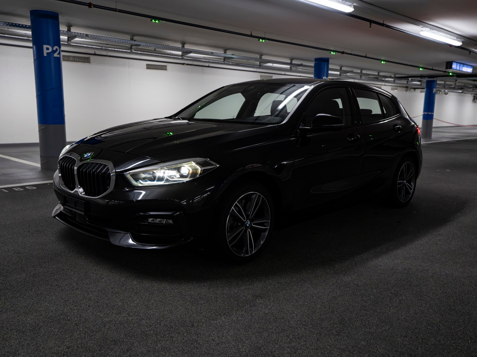 BMW 120d xDrive SAG-image-1