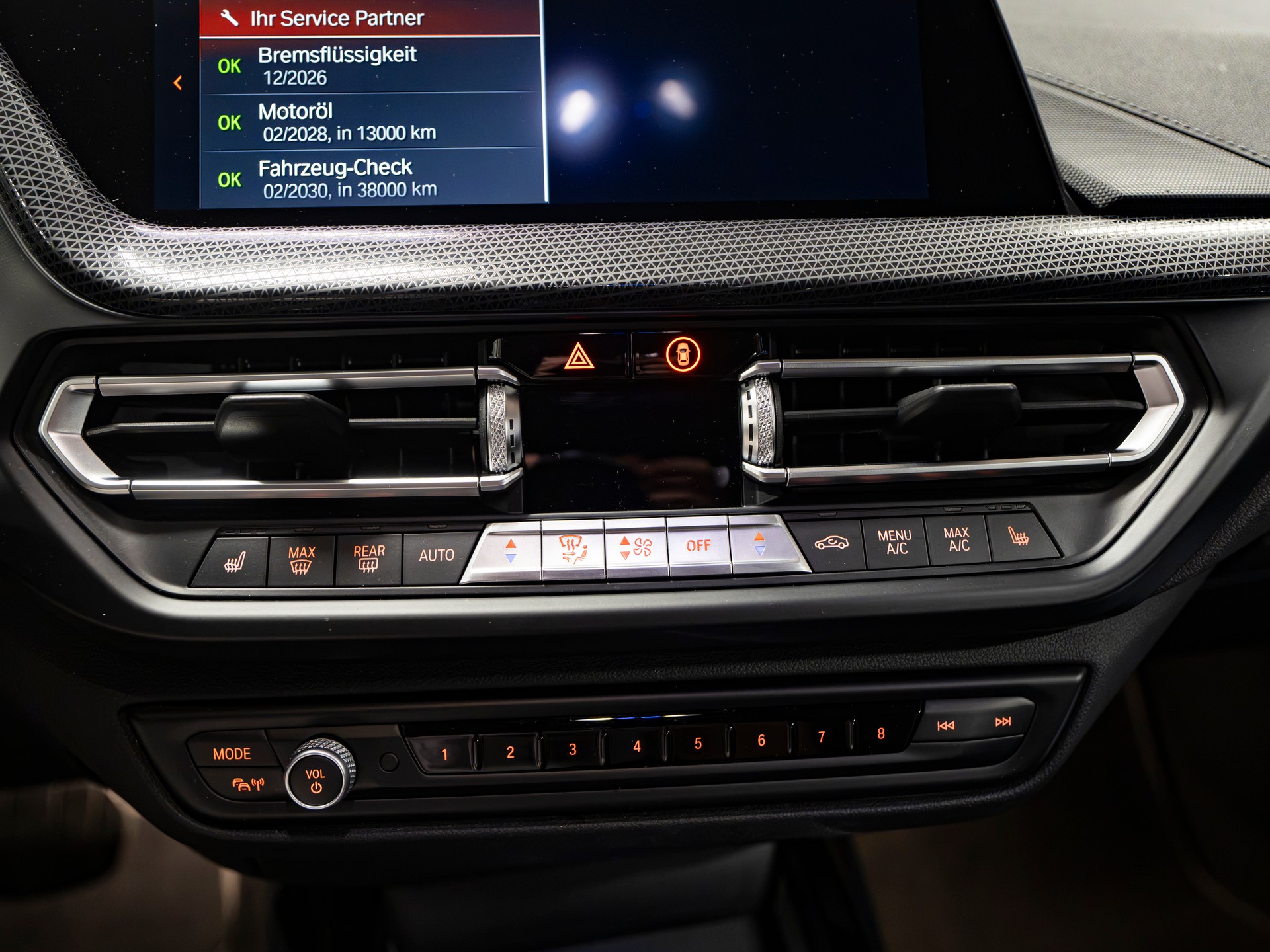 BMW 120d xDrive SAG-image-6