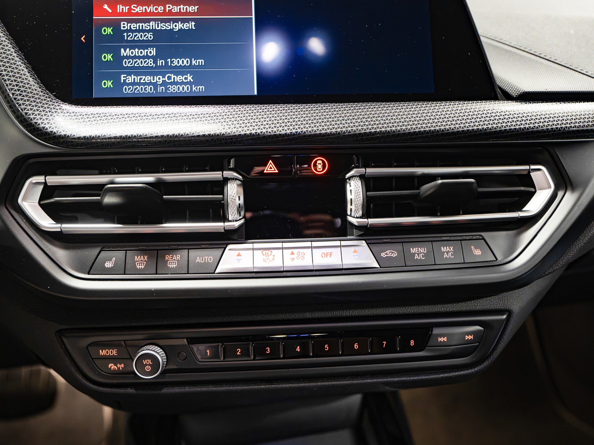 BMW 120d xDrive SAG-image-9