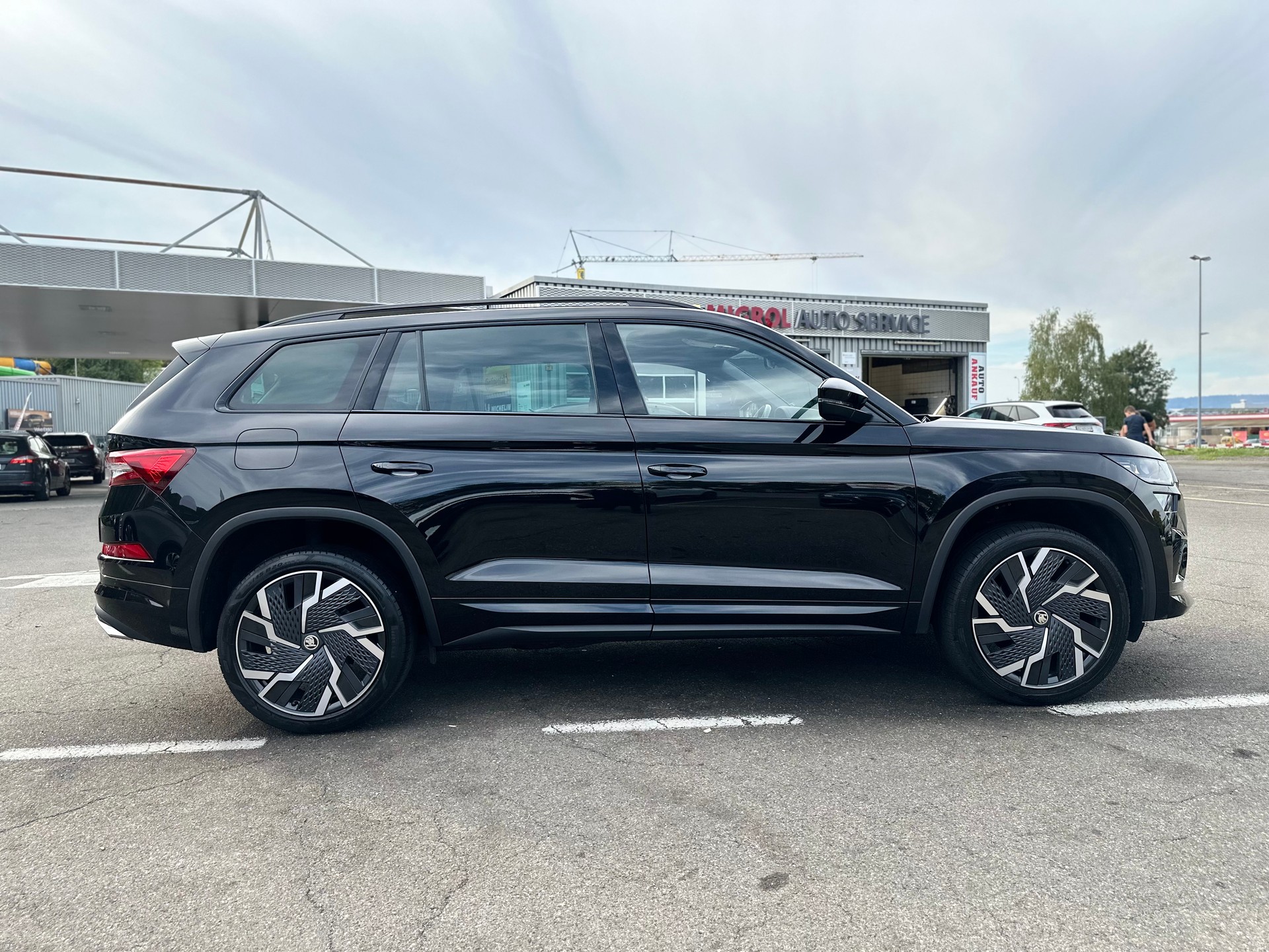 SKODA Kodiaq 2.0 TSI 4x4 RS-image-11
