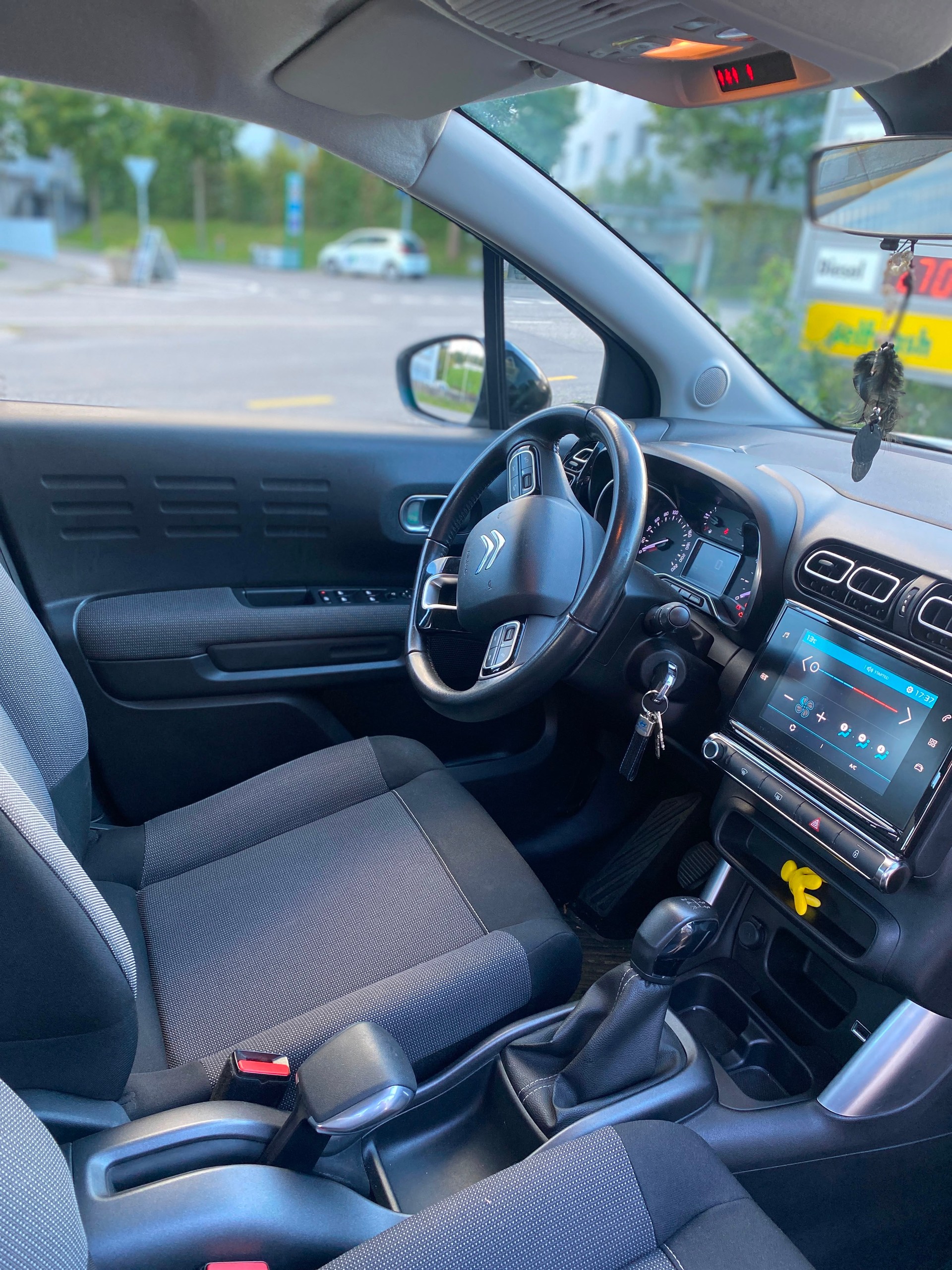 CITROEN 1.2 PureTech 110 Feel-image-1