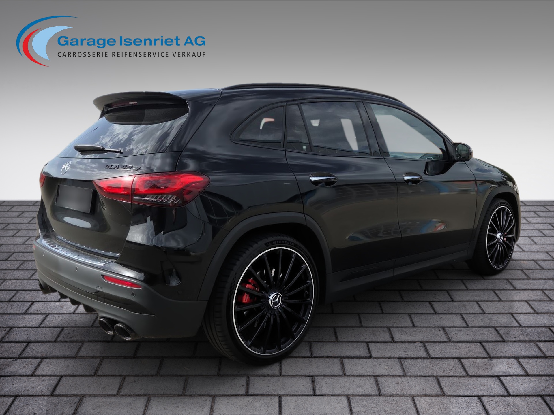 MERCEDES-BENZ GLA 45 S AMG 4Matic+ 8G-Speedshift DCT-image-4