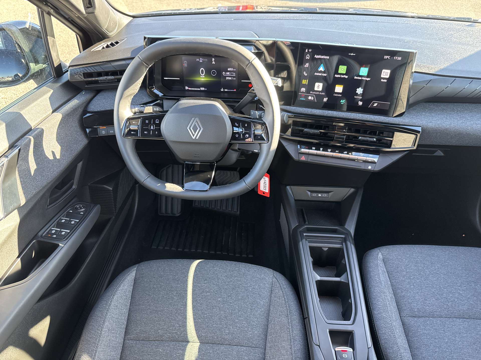 RENAULT Clio 1.2 TCe Evolution NEUES MODELL EDC-Automat-image-4