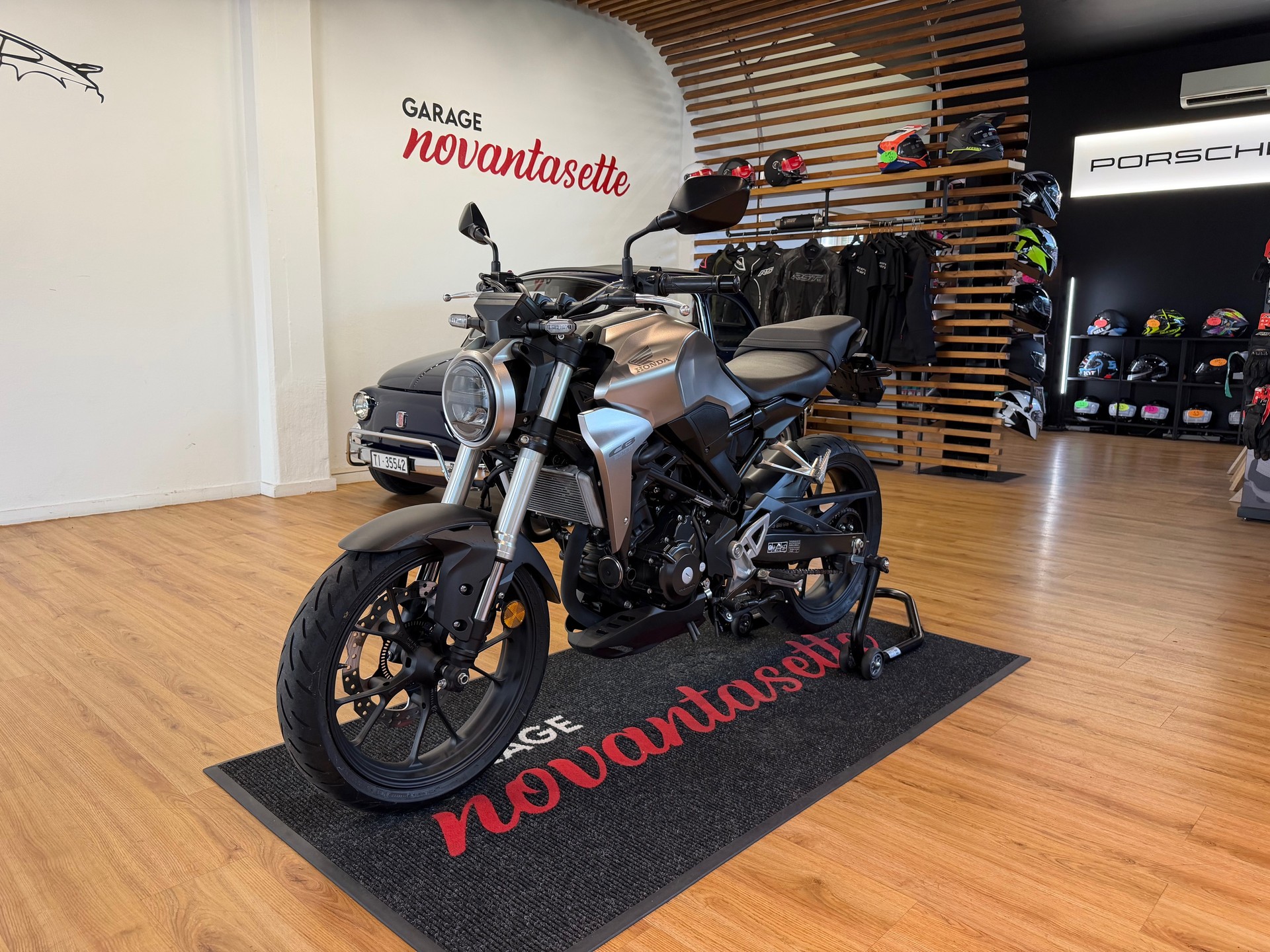 HONDA CB 300 R