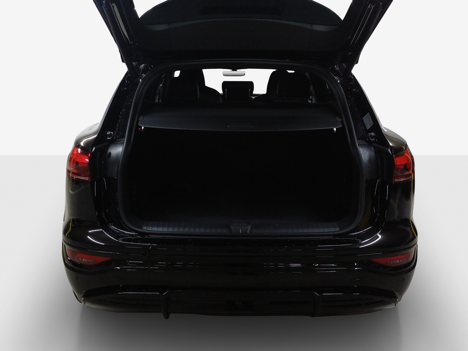 AUDI SQ6 e-tron quattro-image-12