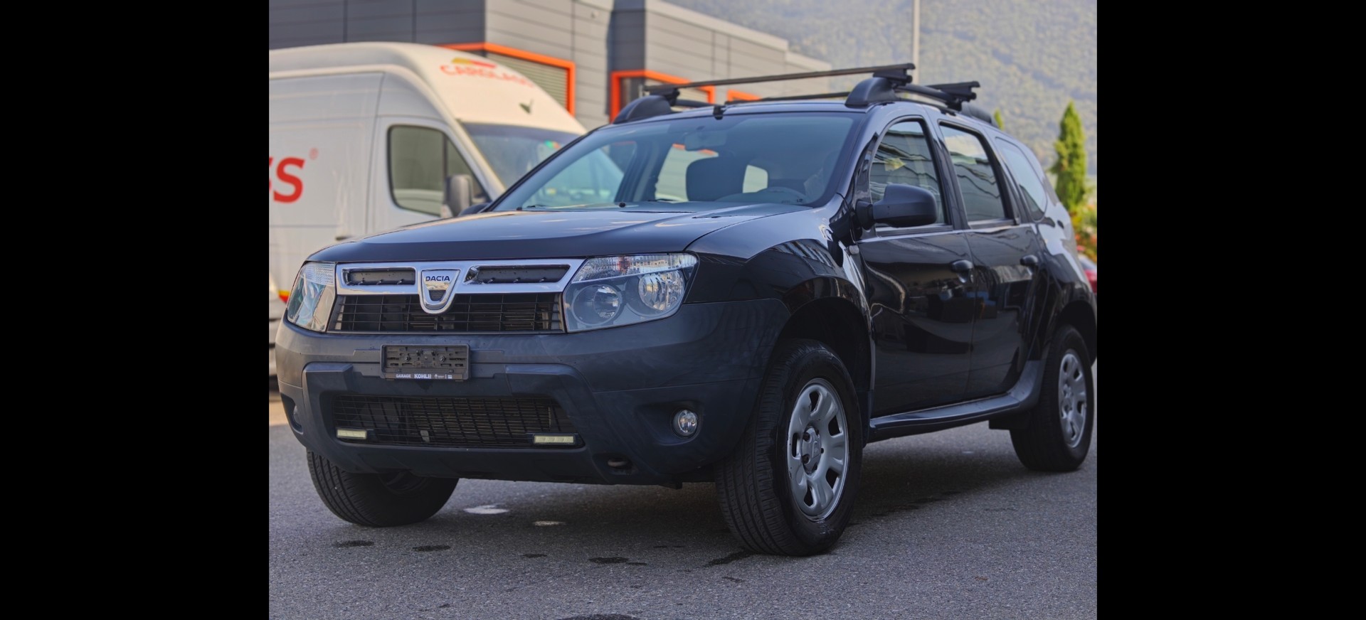 DACIA Duster 1.6 Lauréate 4x4-image-1
