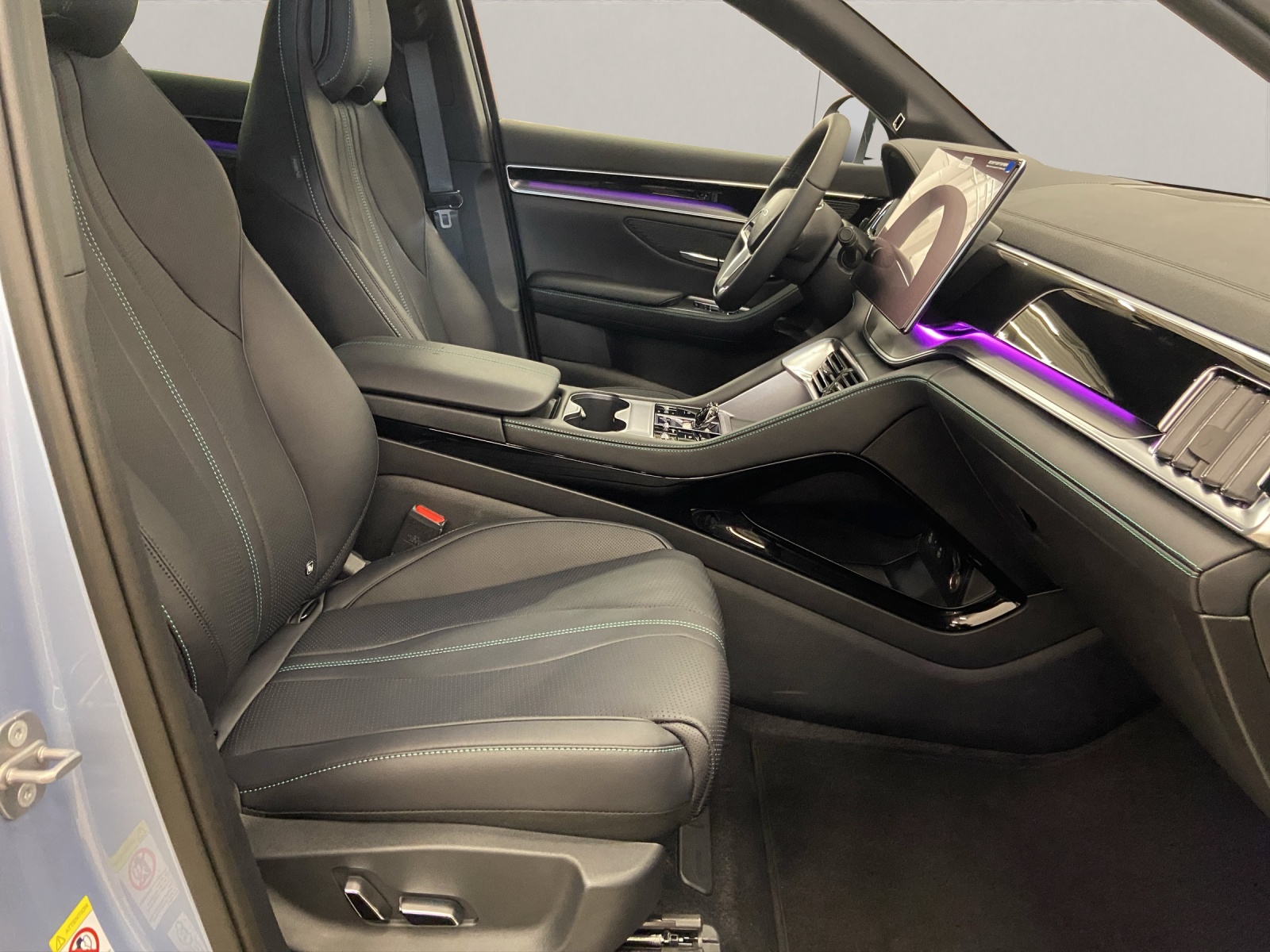 BYD Seal U DM-i Design AWD-image-10