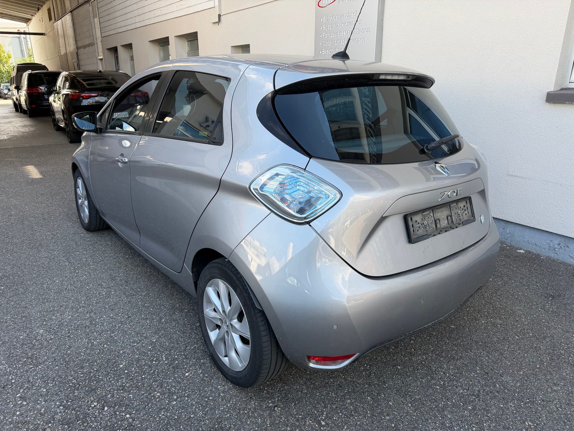 RENAULT ZOE-image-4