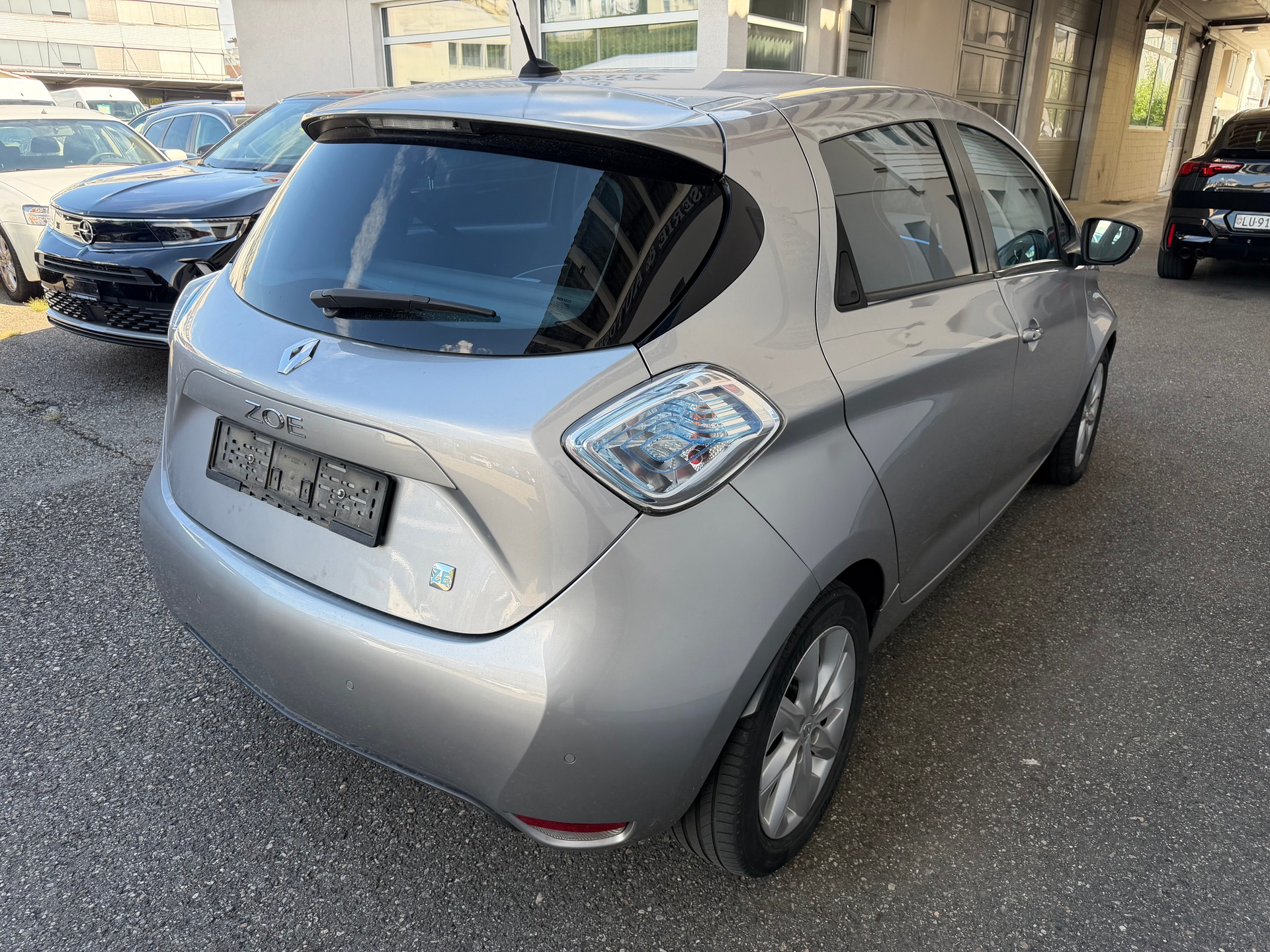 RENAULT ZOE-image-5
