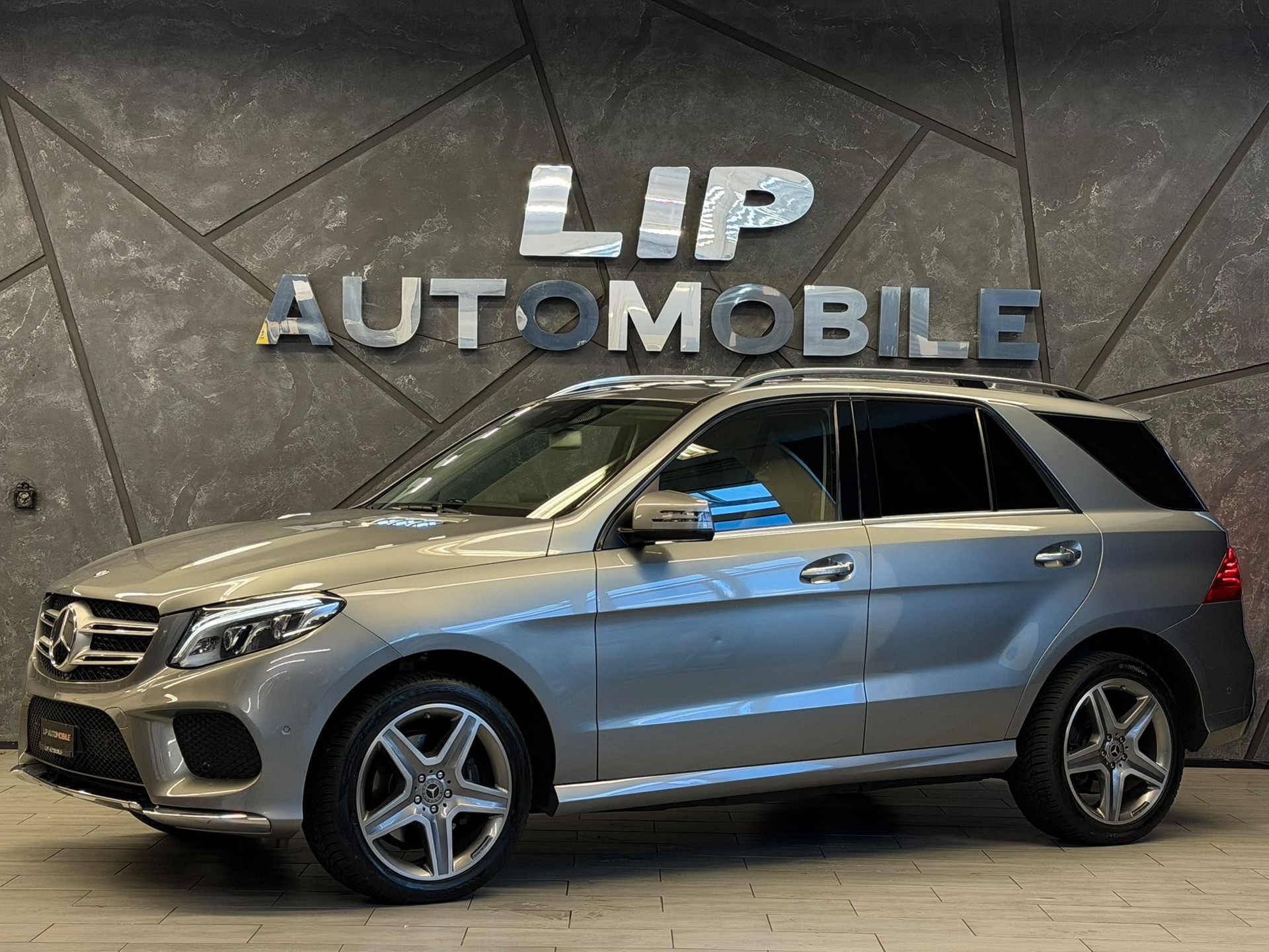 MERCEDES-BENZ GLE 350 d 4Matic 9G-Tronic AMG-Line-image-0