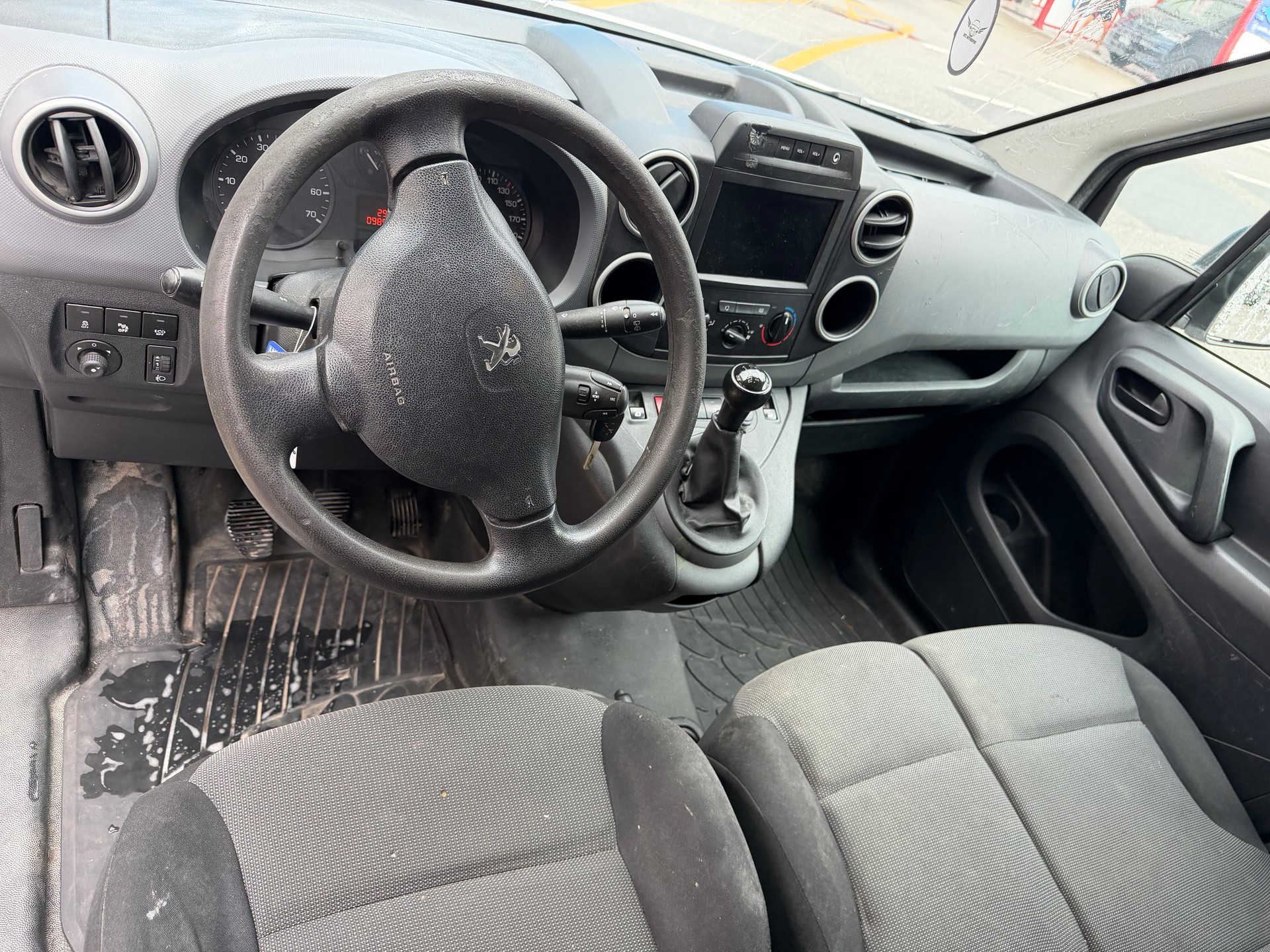 PEUGEOT Partner 1.6 BlueHDI S&S Active-image-6