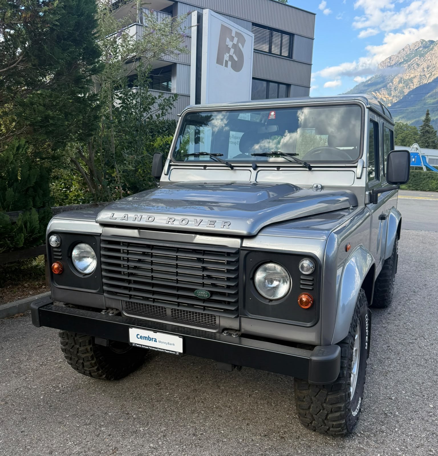 Car photo