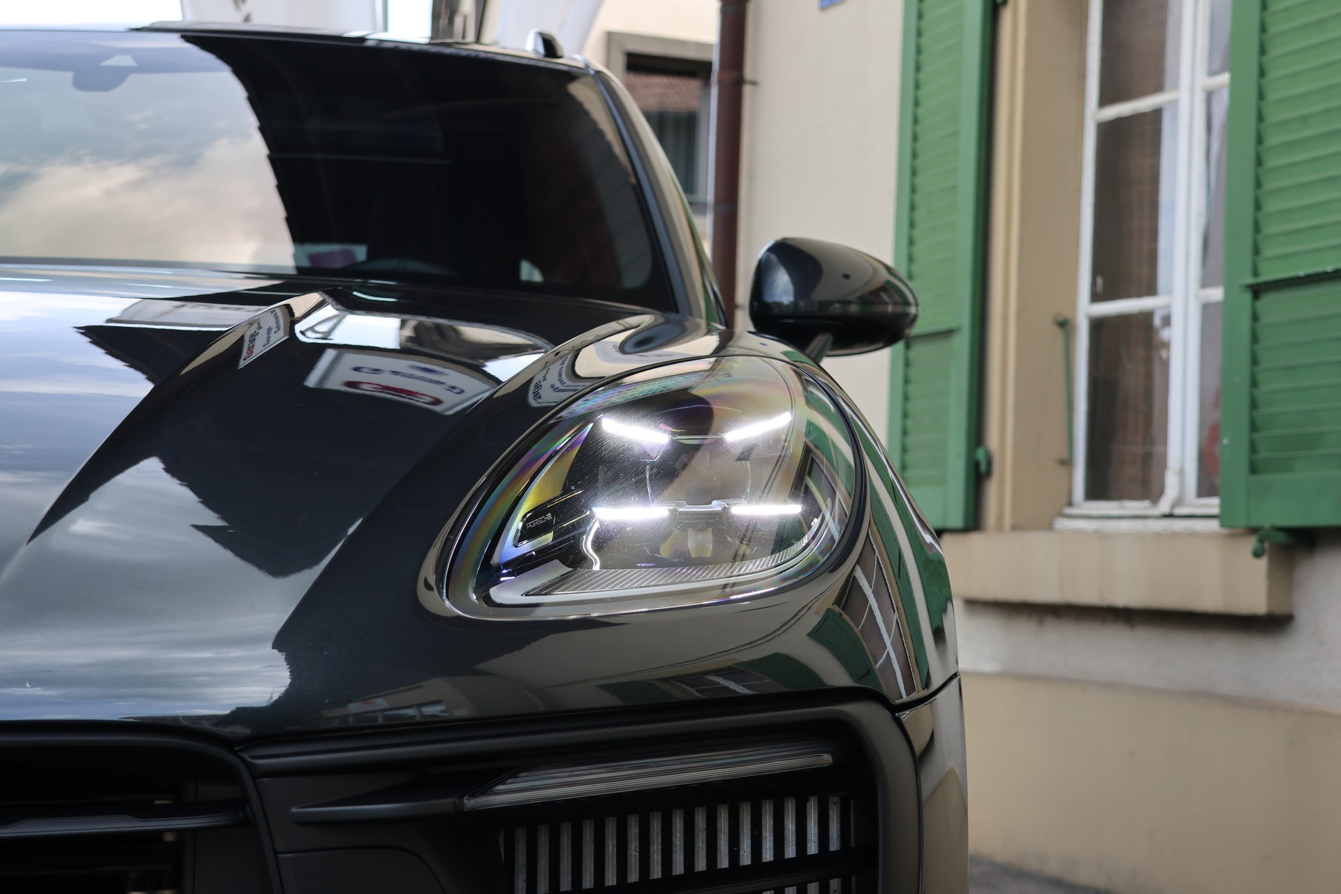 PORSCHE Macan GTS PDK EXPORT-image-2