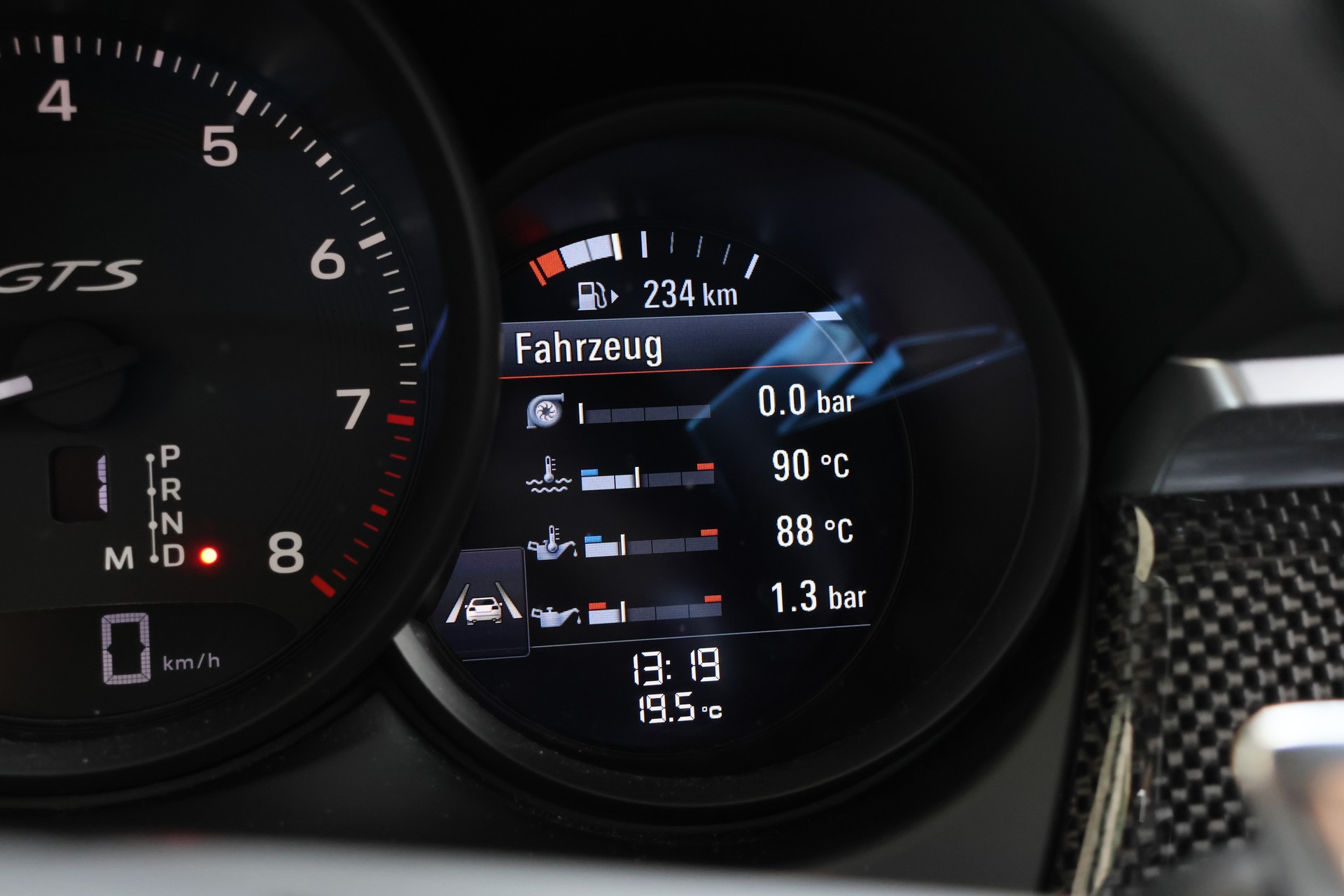 PORSCHE Macan GTS PDK EXPORT-image-13