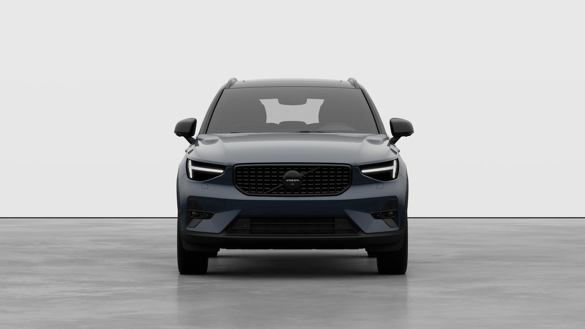 VOLVO XC40 2.0 B4 MH Black Edition-image-4