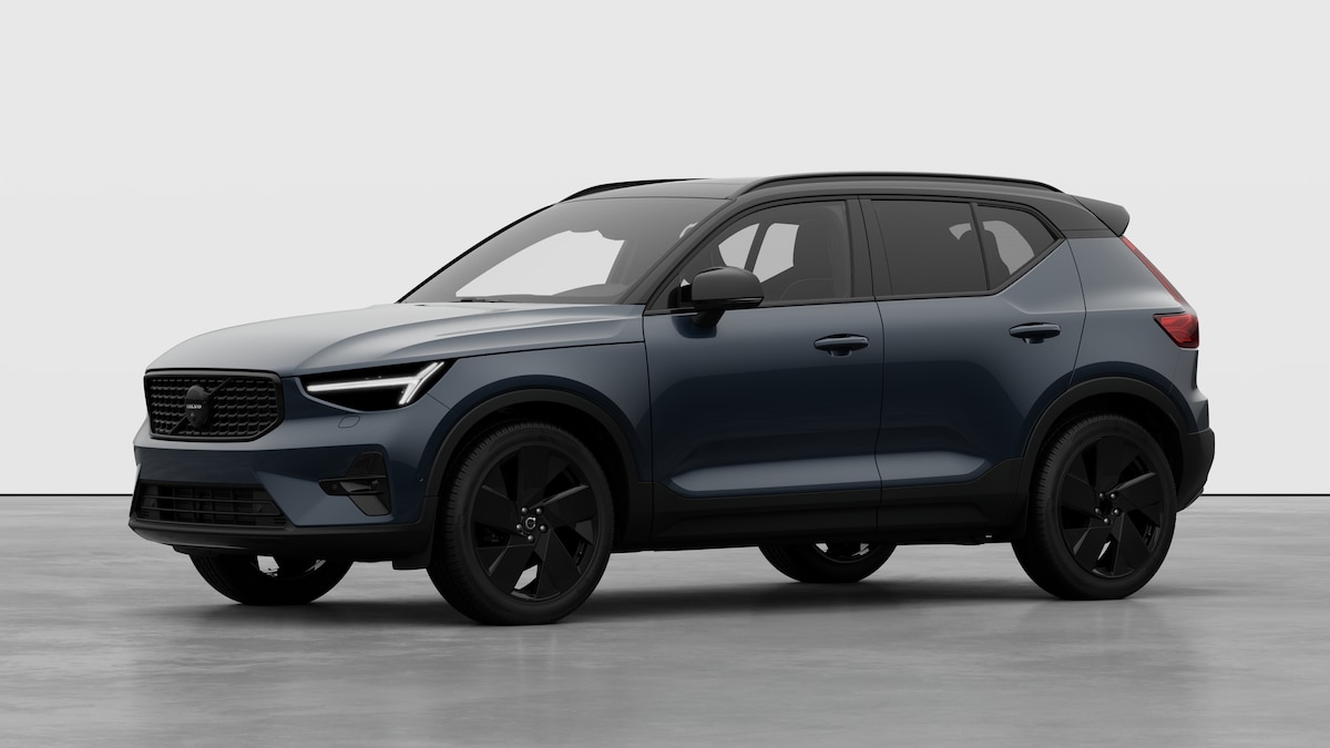 VOLVO XC40 2.0 B4 MH Black Edition-image-0