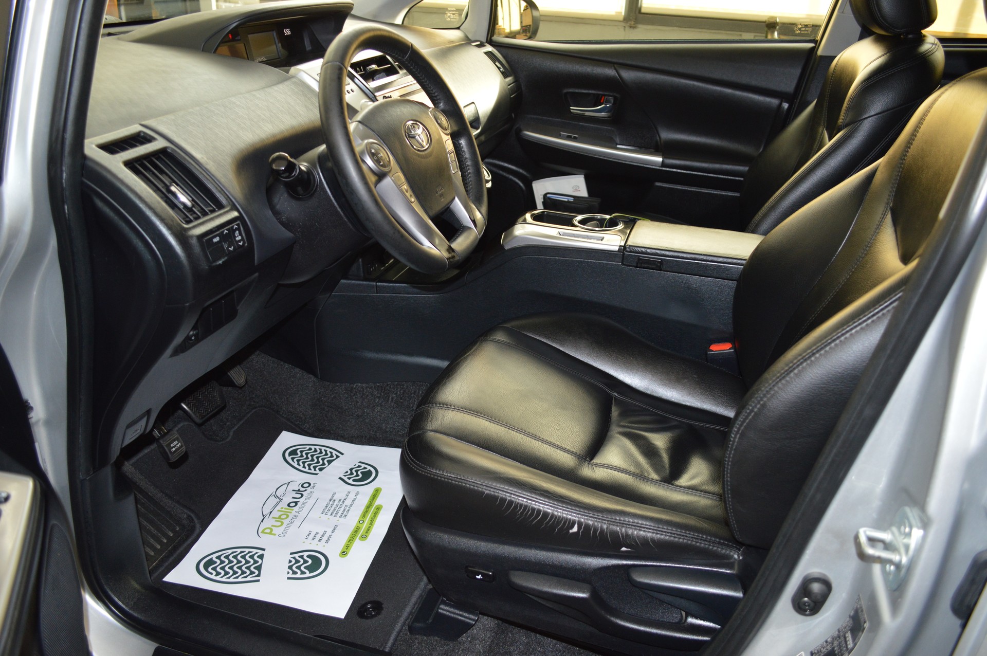 TOYOTA Prius+ 1.8 VVT-i HSD Sol-image-8