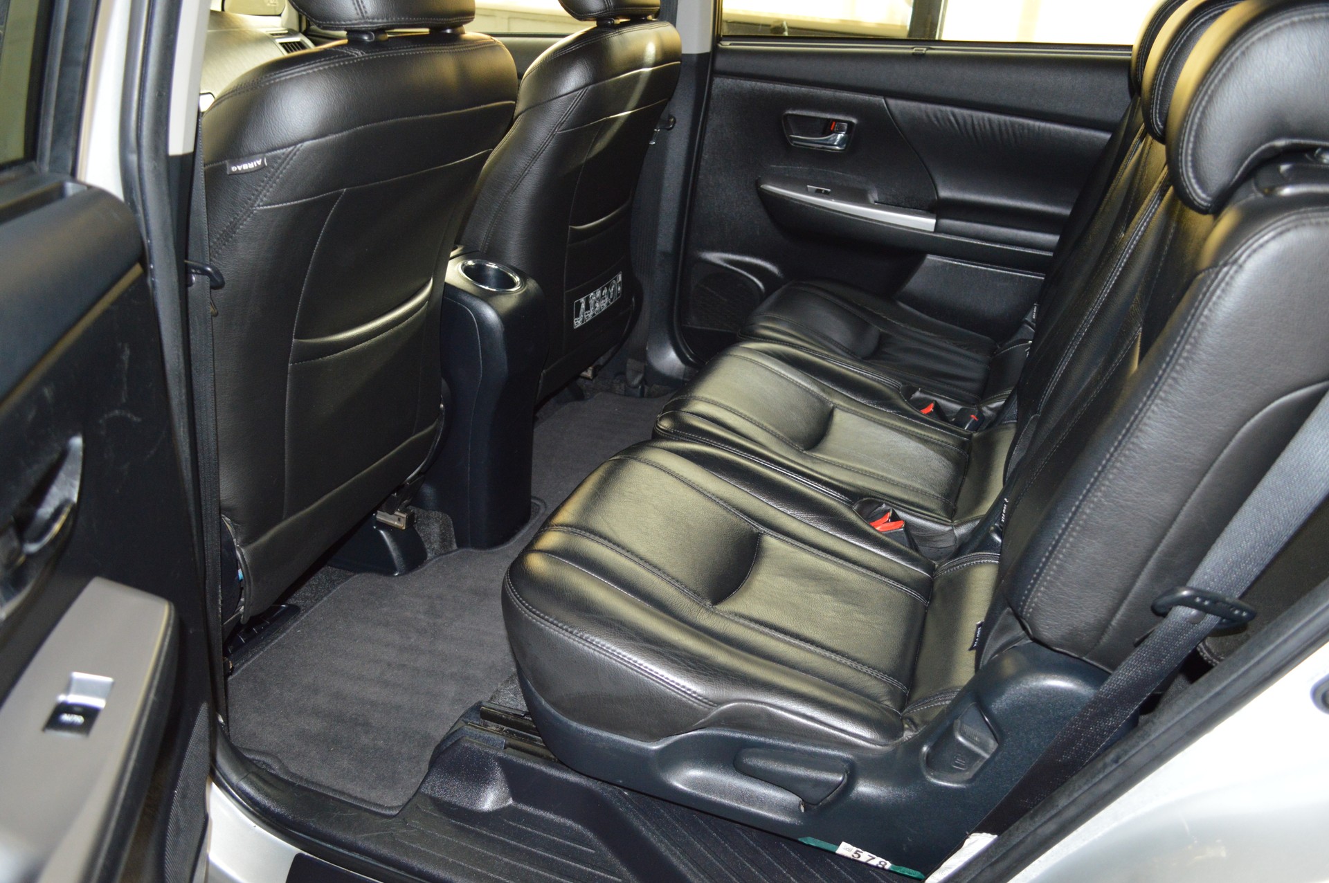 TOYOTA Prius+ 1.8 VVT-i HSD Sol-image-10