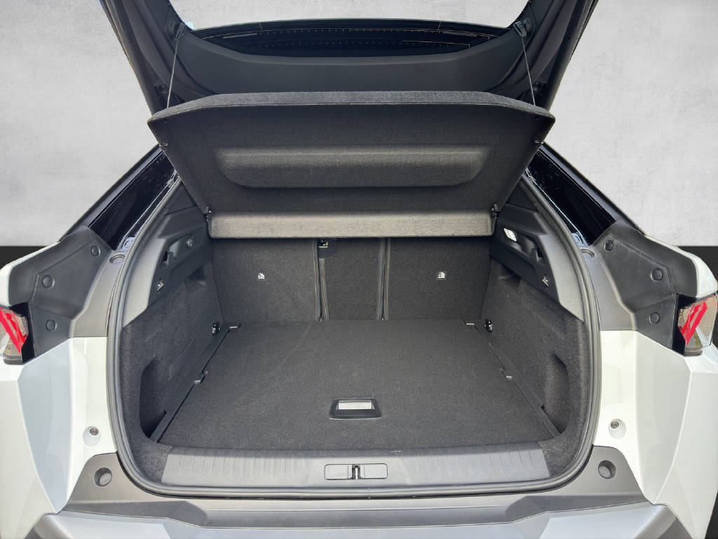 PEUGEOT 3008 1.2 Hybrid GT Exclusive-image-5