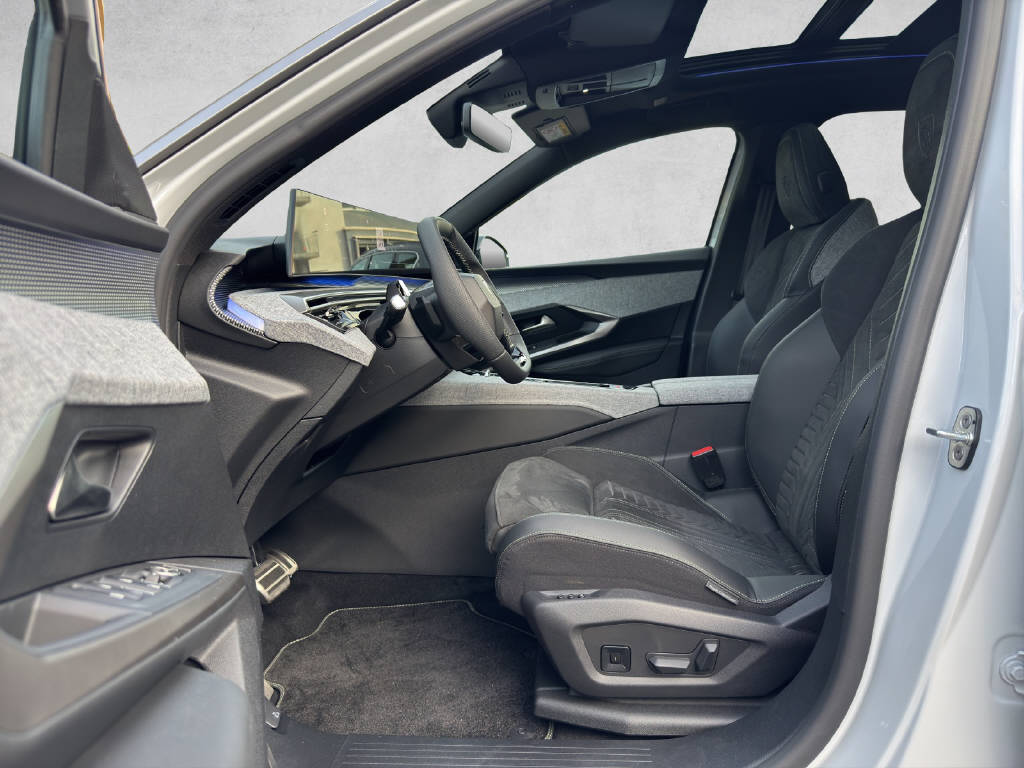 PEUGEOT 3008 1.2 Hybrid GT Exclusive-image-7